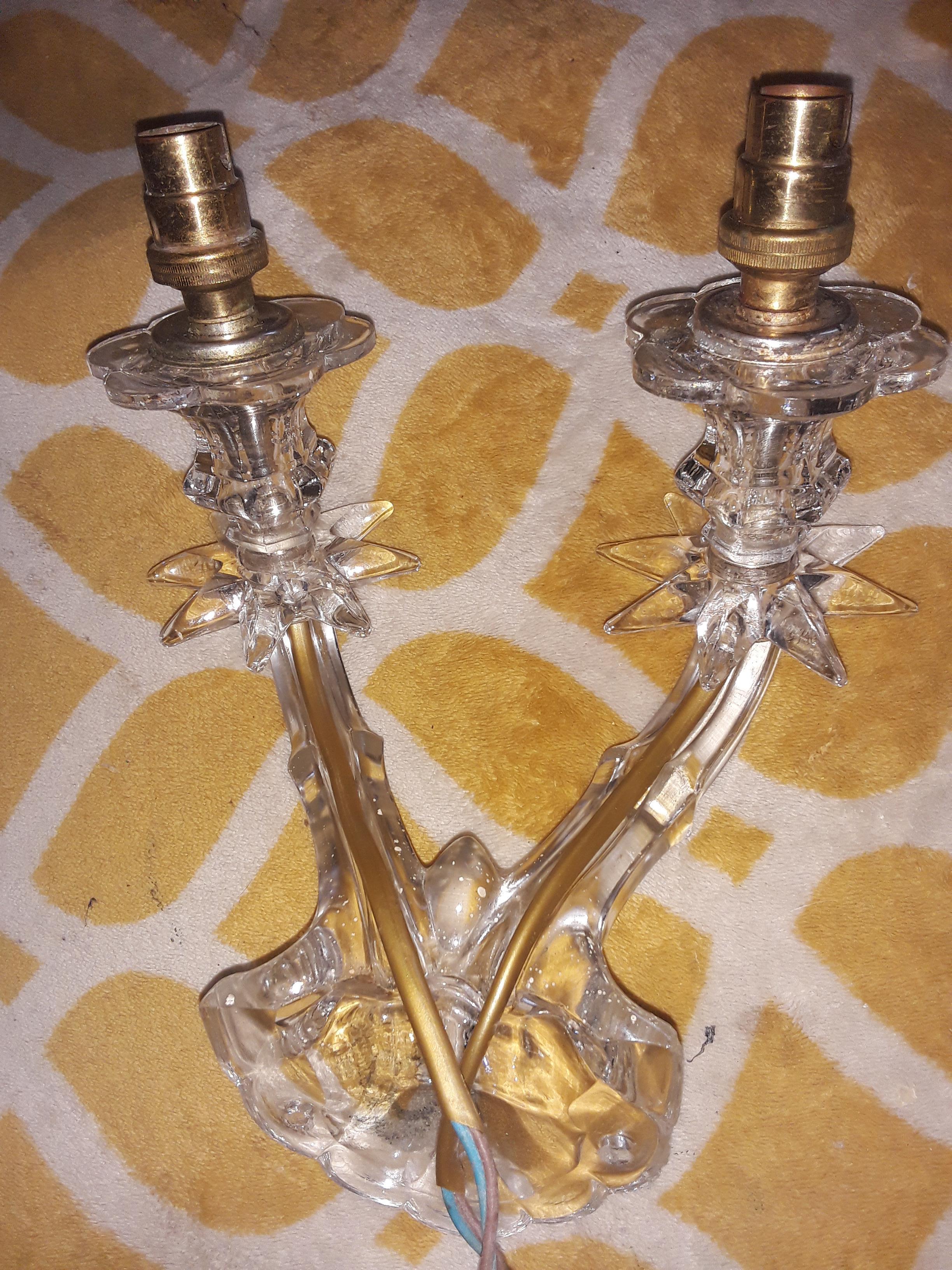 1940s French Regency Rare Crystal/ Art Glass Star/ Foliate Wall Sconce Lighting For Sale 5