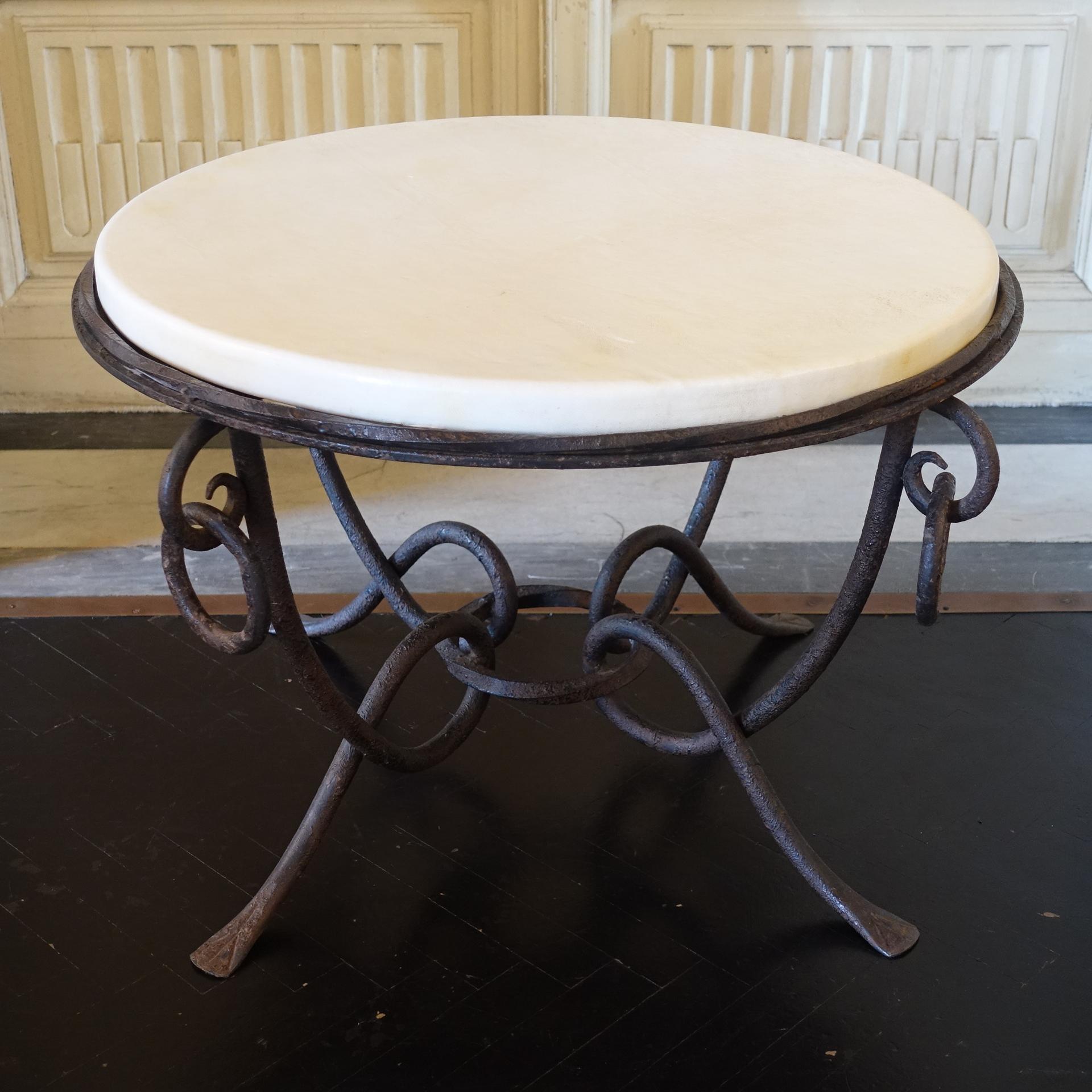 1940's French Round Side Table in Fer Forgè and Parchment Top In Good Condition For Sale In Firenze, IT