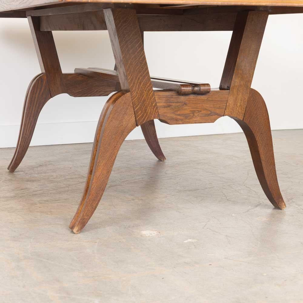 Tavolo da pranzo francese scultoreo in Wood degli anni '40 in vendita 2