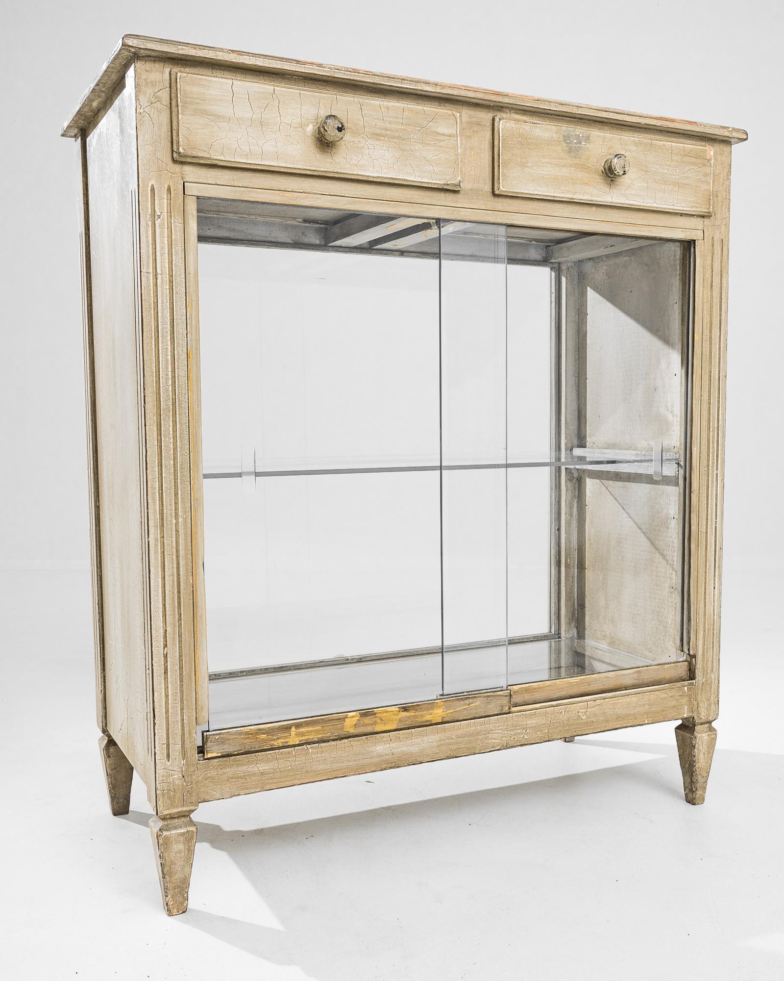 1940s French Small Wooden Vitrine 3