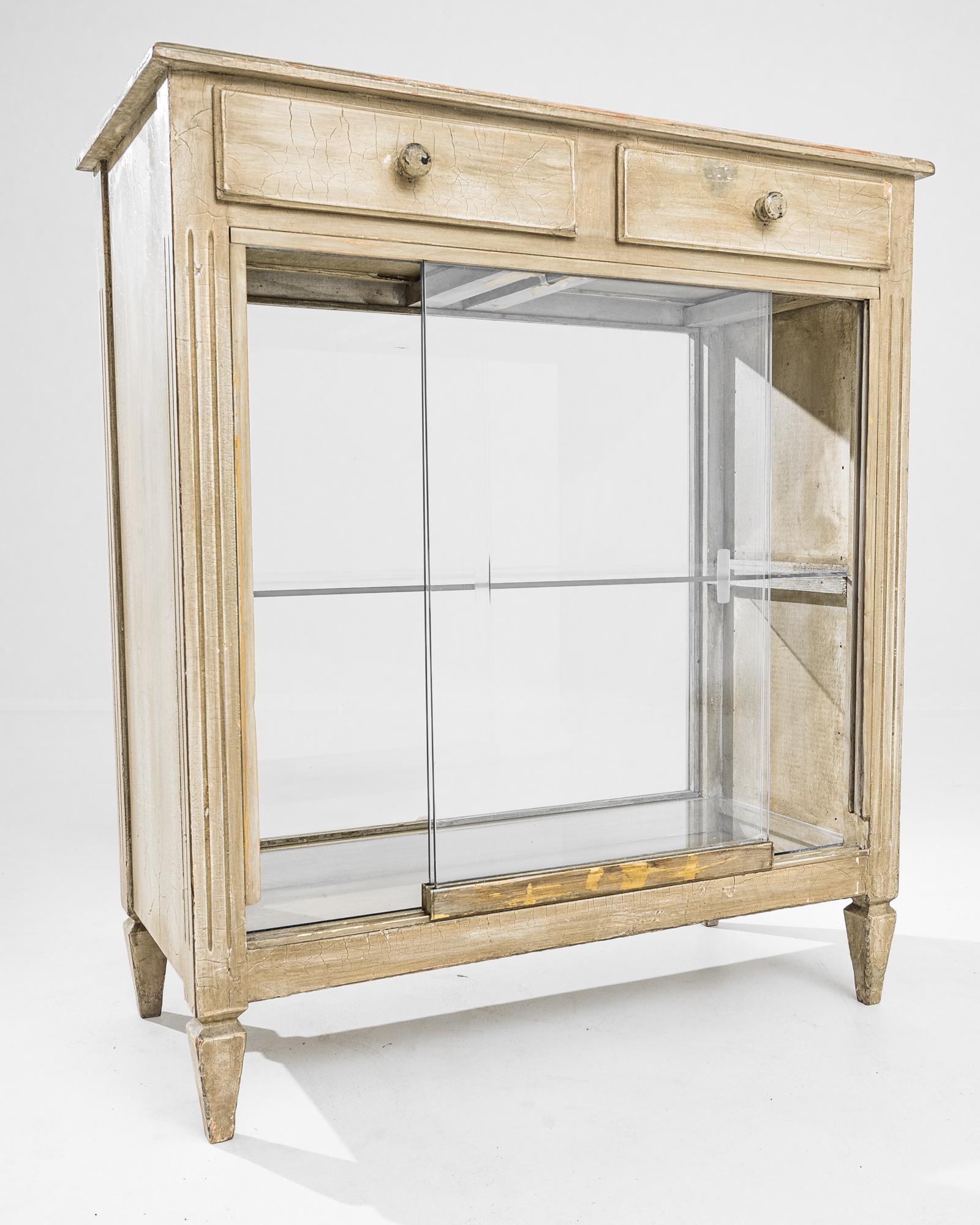 1940s French Small Wooden Vitrine 4