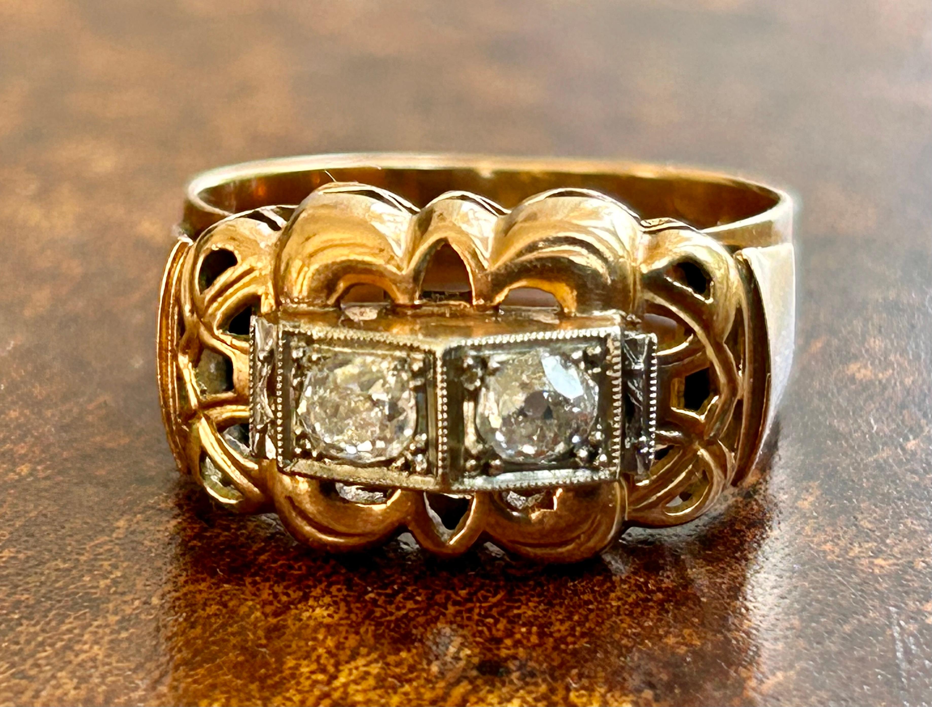 1940’s French Two Stone Old Mine Cut Diamond Ring For Sale 6