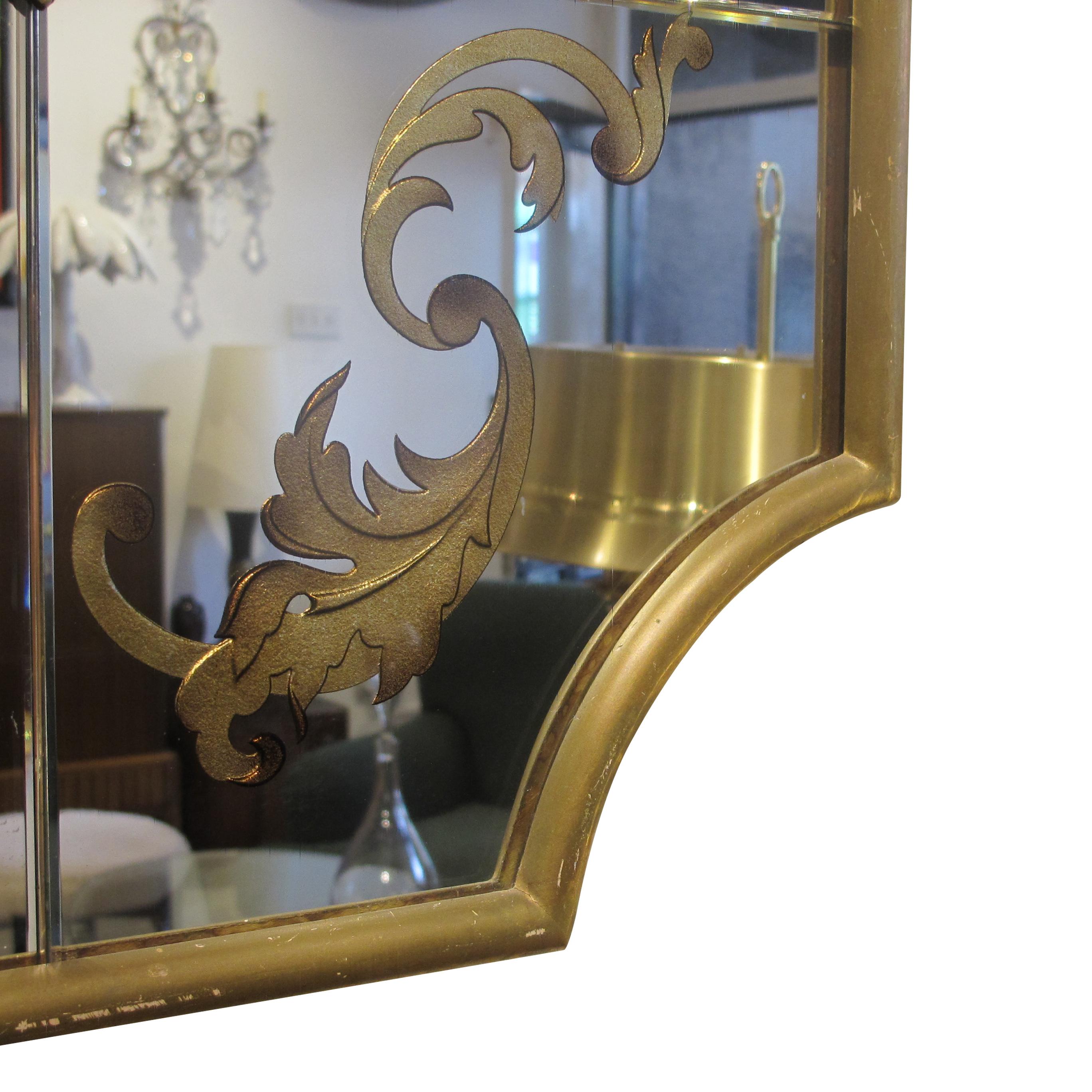 Altro Specchio da parete francese degli anni '40 con design a foglia d'oro eglomisé in vendita