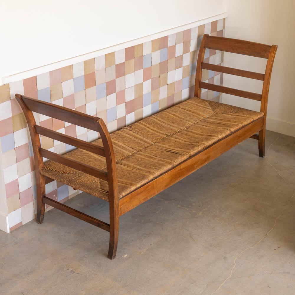 1940s French Wood and Woven Daybed (Französisch) im Angebot