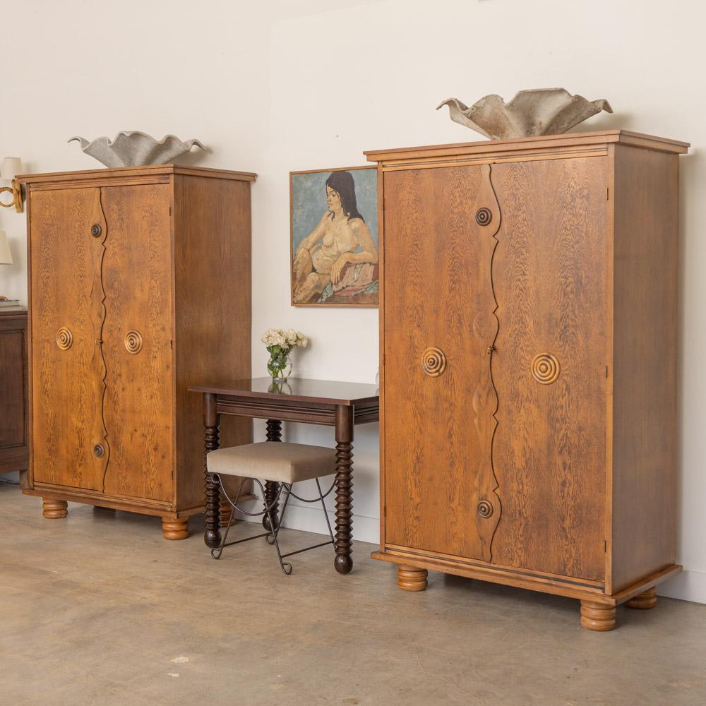 Francese Armadio francese in Wood degli anni '40 di Charles Dudouyt in vendita