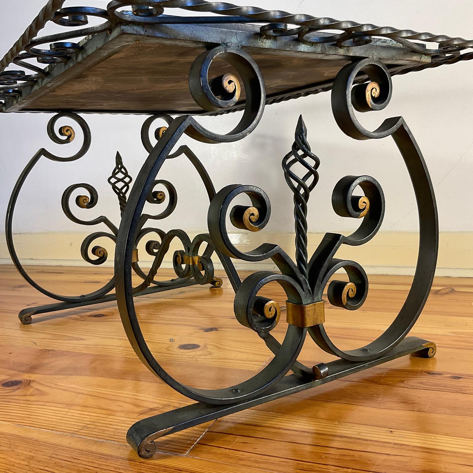 1940s French Wrought Iron Coffee Table with Green Marble Top For Sale 3