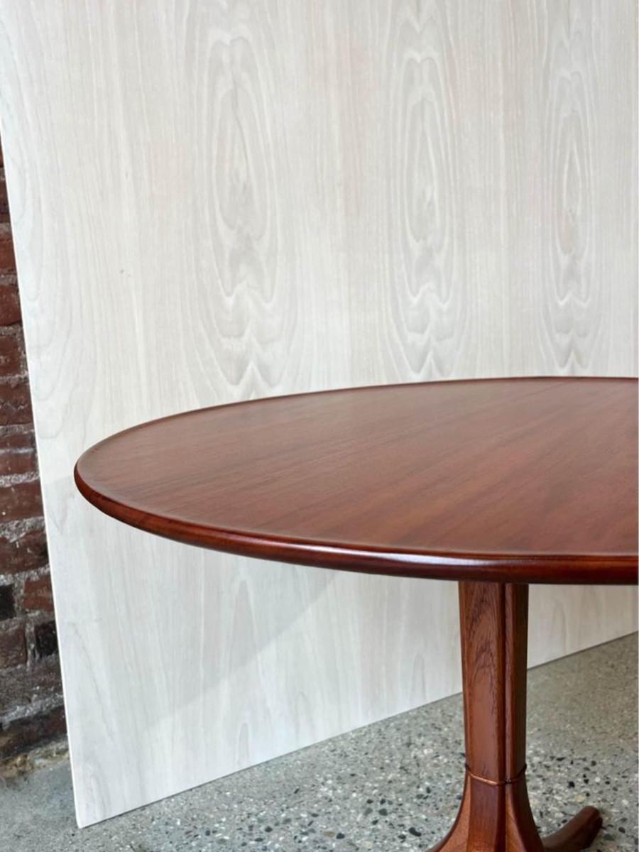 1940’s Frits Henningsen Mahogany Pedestal Table For Sale 1