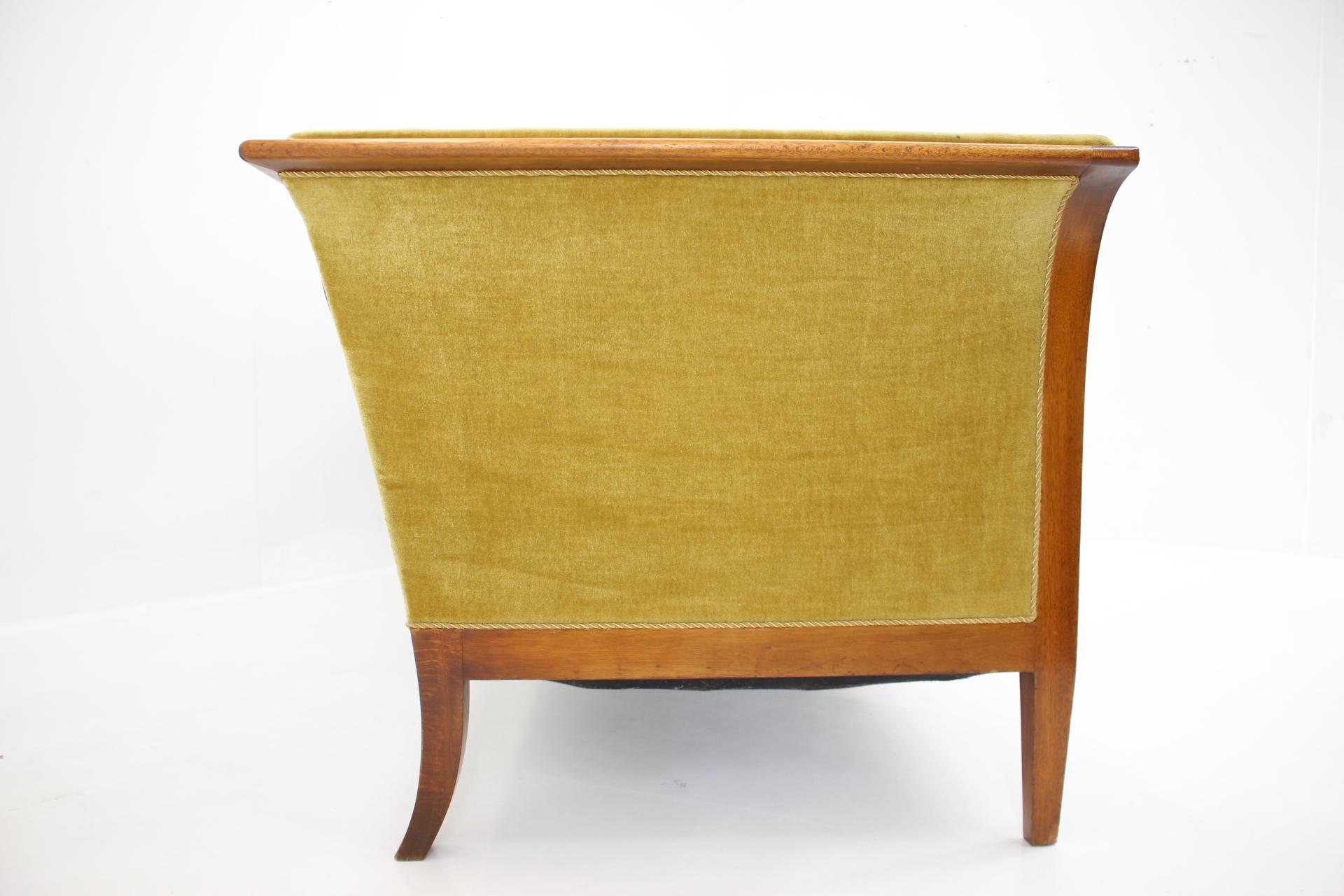 Danish 1940s, Frits Henningsen Mahogany Three-Seat Sofa, Denmark