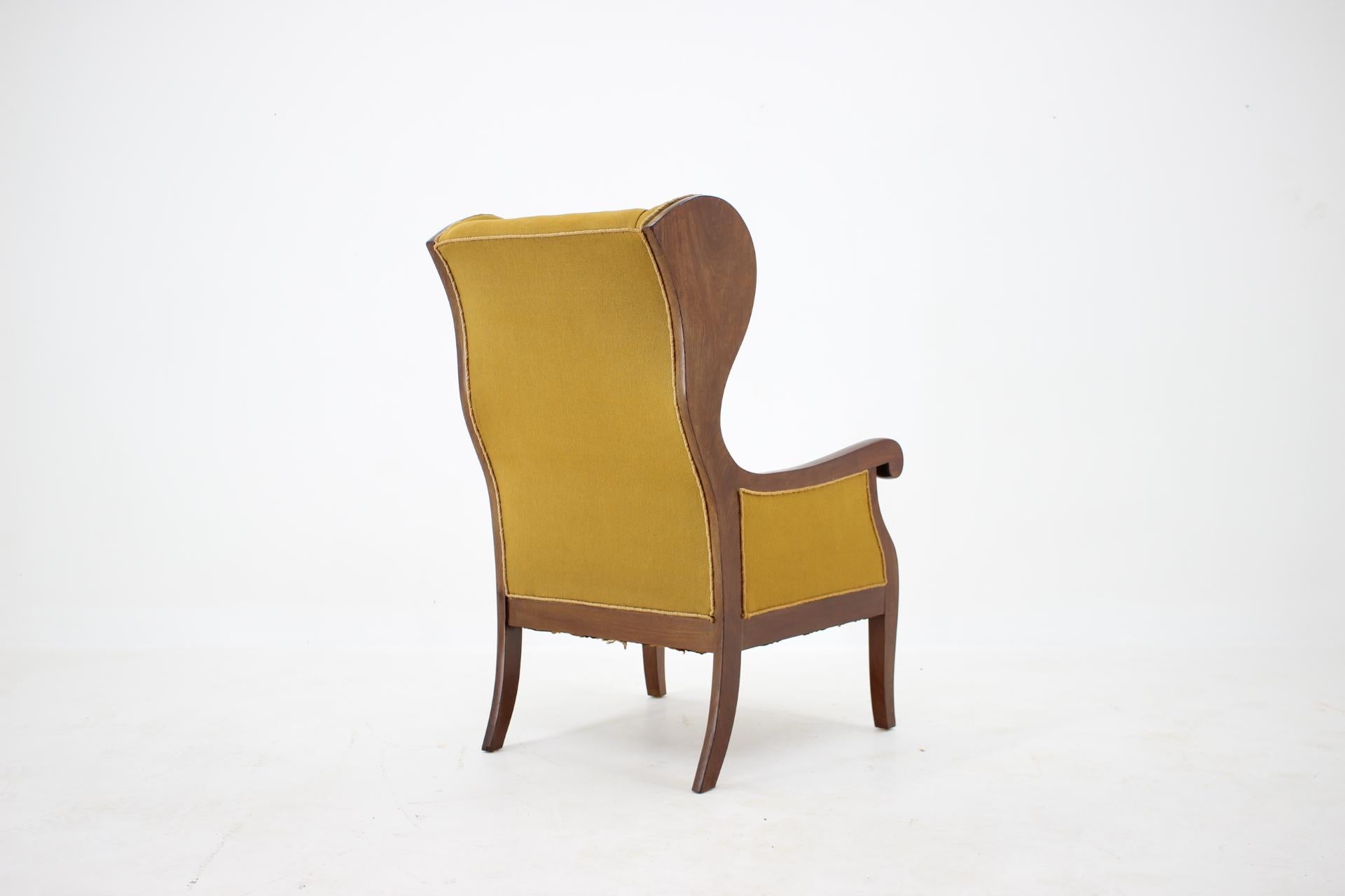 1940s Frits Henningsen Mahogany Wingback Armchair, Denmark In Good Condition In Praha, CZ