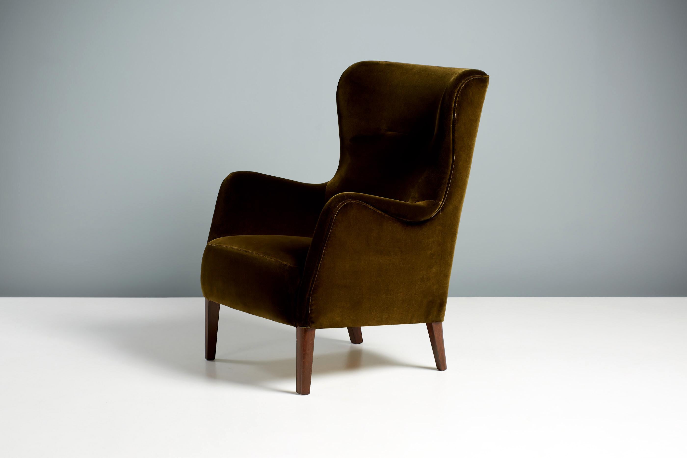 Scandinavian Modern 1940s Fritz Hansen Lounge Chair in Velvet Fabric