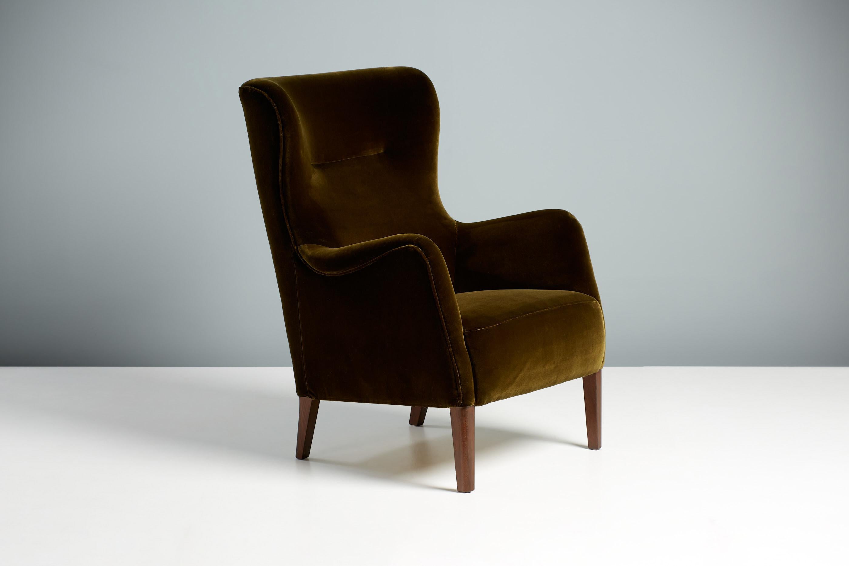 Bouclé 1940s Fritz Hansen Lounge Chair in Velvet Fabric