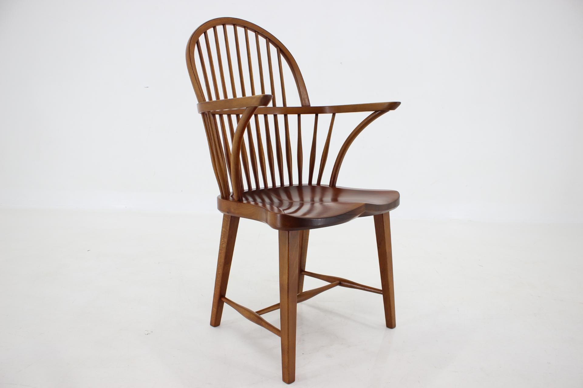 Danish 1940s Fritz Henningsen Windsor Oak Chair Model CH 18A, Denmark For Sale