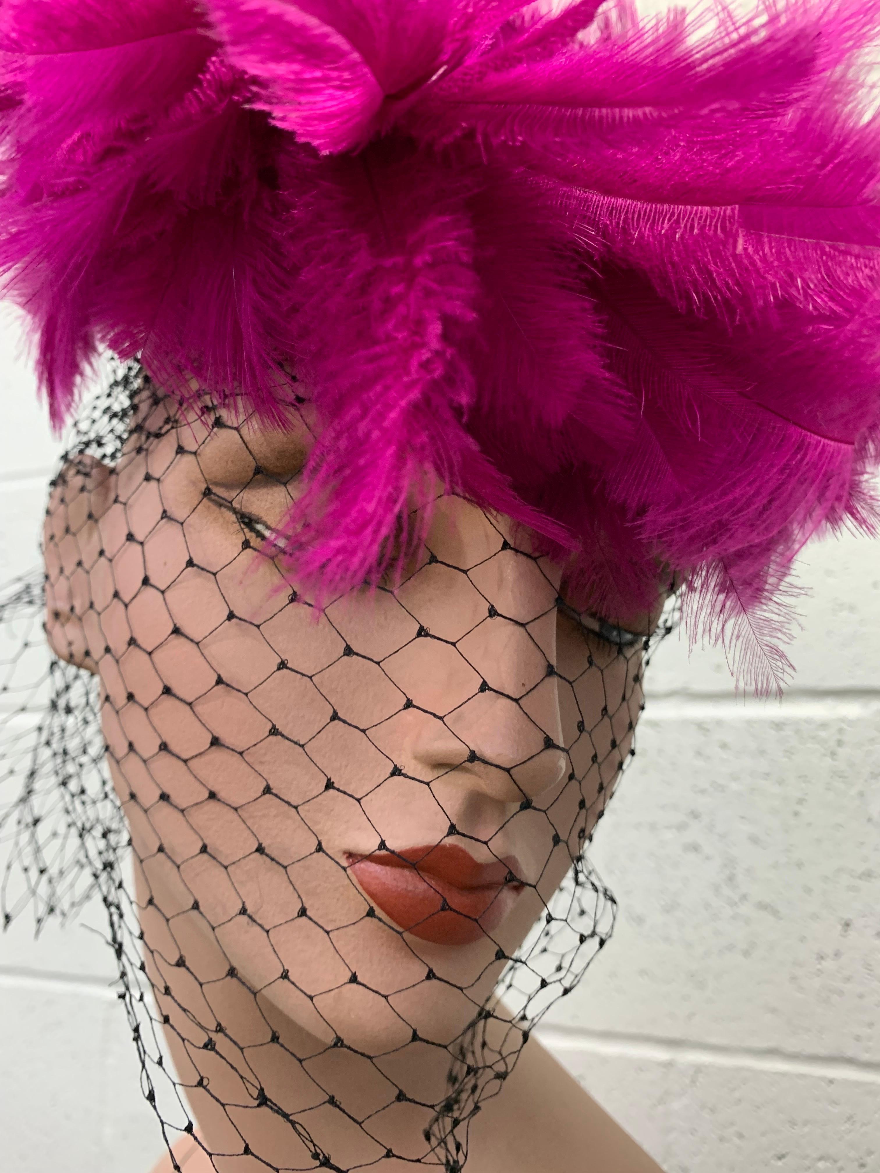 1940s Fuchsia Baby Ostrich Feather Back Ring Tilt Hat w Added Veil Included In Excellent Condition For Sale In Gresham, OR