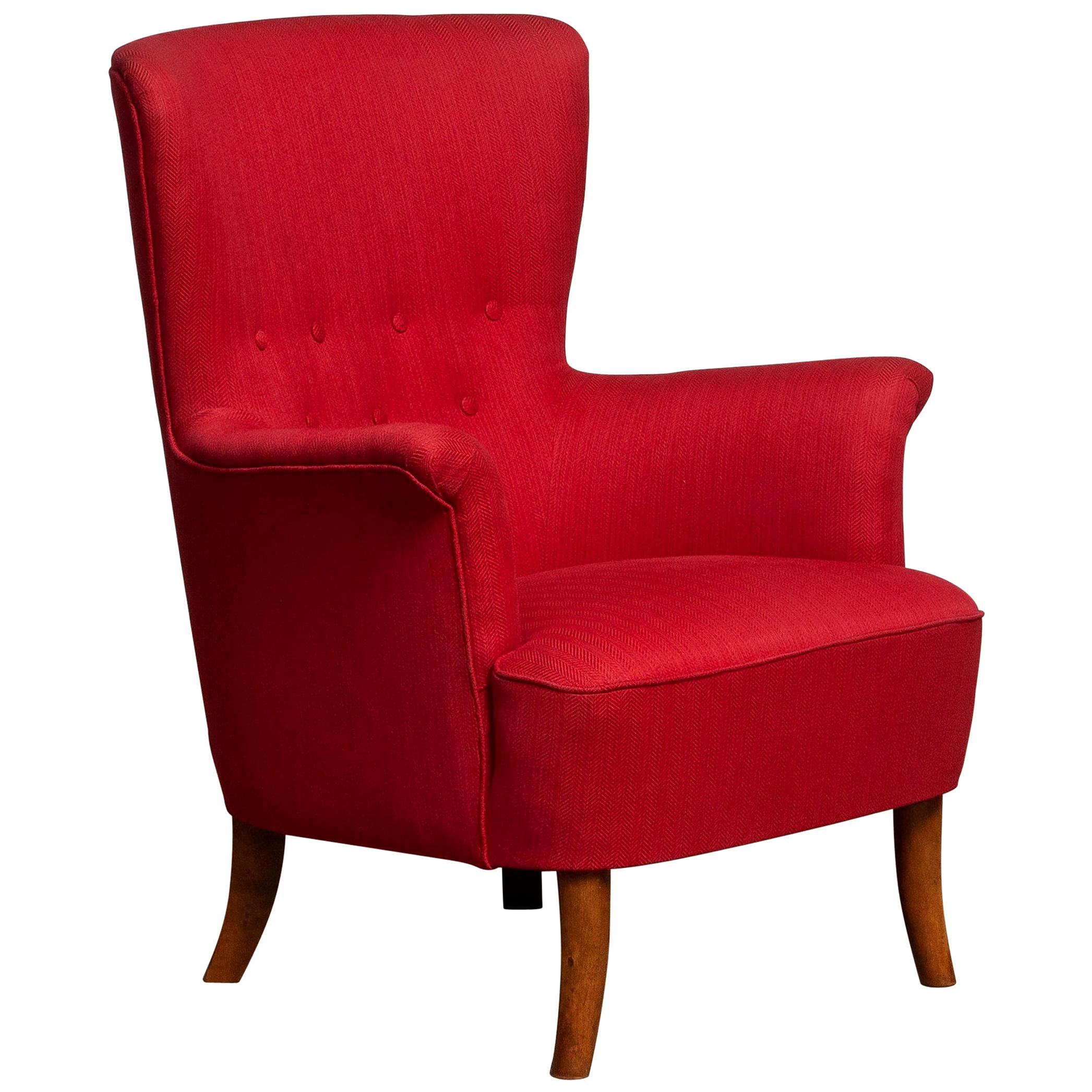 Beautiful fuchsia / red easy or lounge chair designed by Carl Malmsten for OH Sjogren, Sweden.
The overall condition is good
Period: 1940-1949.
 