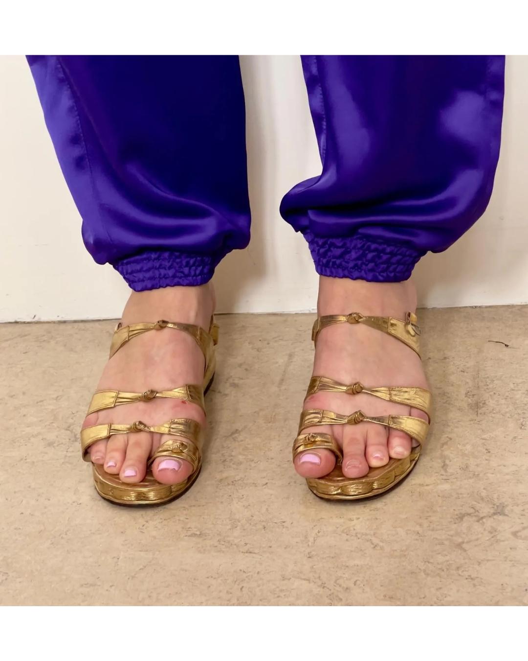 Sandali con zeppa in pelle dorata Gemrich anni '40 in vendita 2