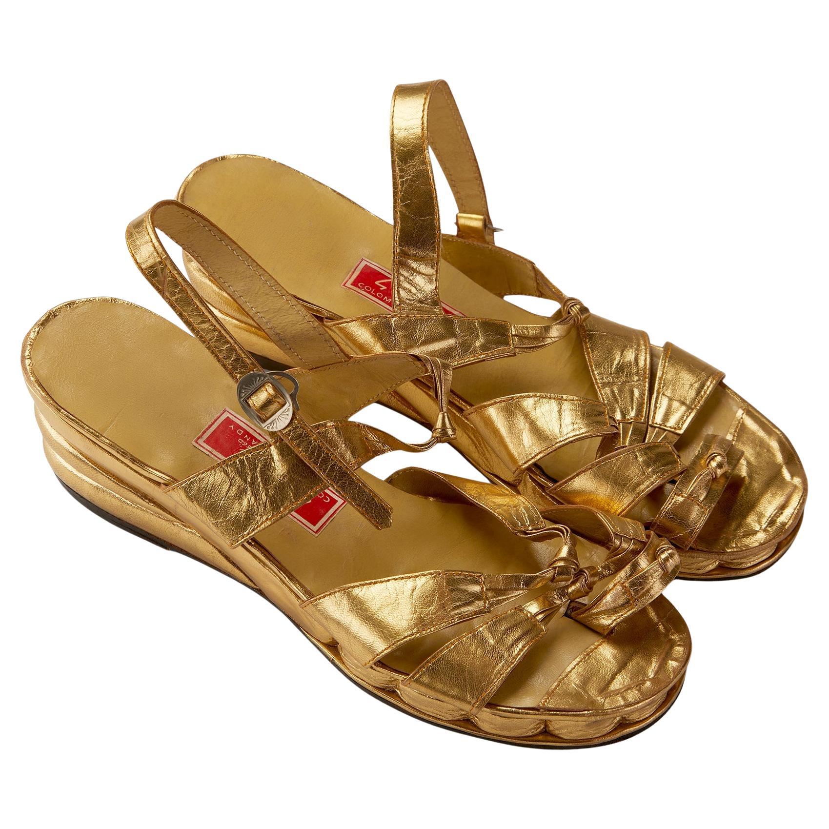 Sandali con zeppa in pelle dorata Gemrich anni
40