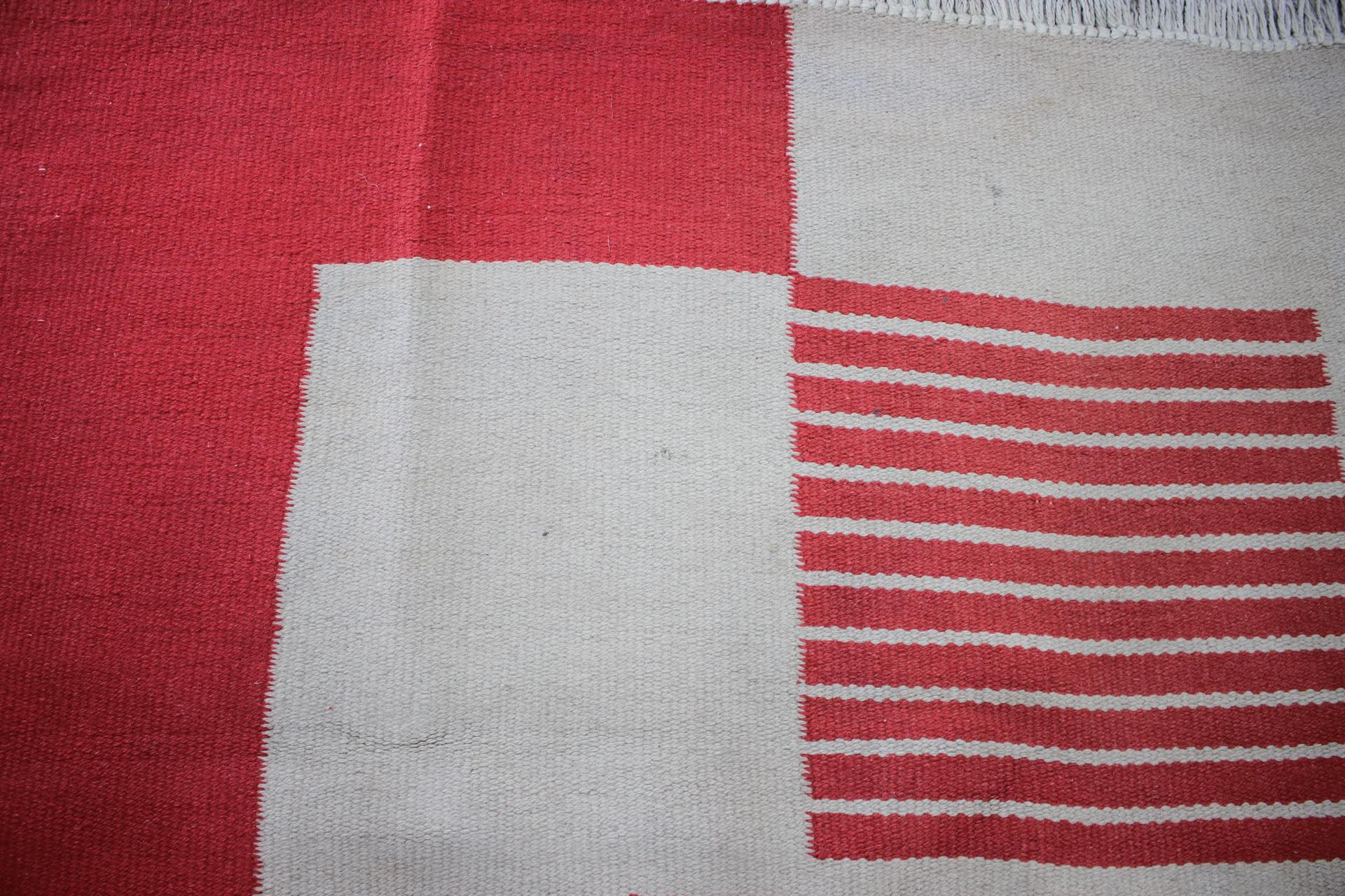 1940s Geometric Wool Rug/Carpet in the Style of Antonin Kybal, Czechosloakia  For Sale 5