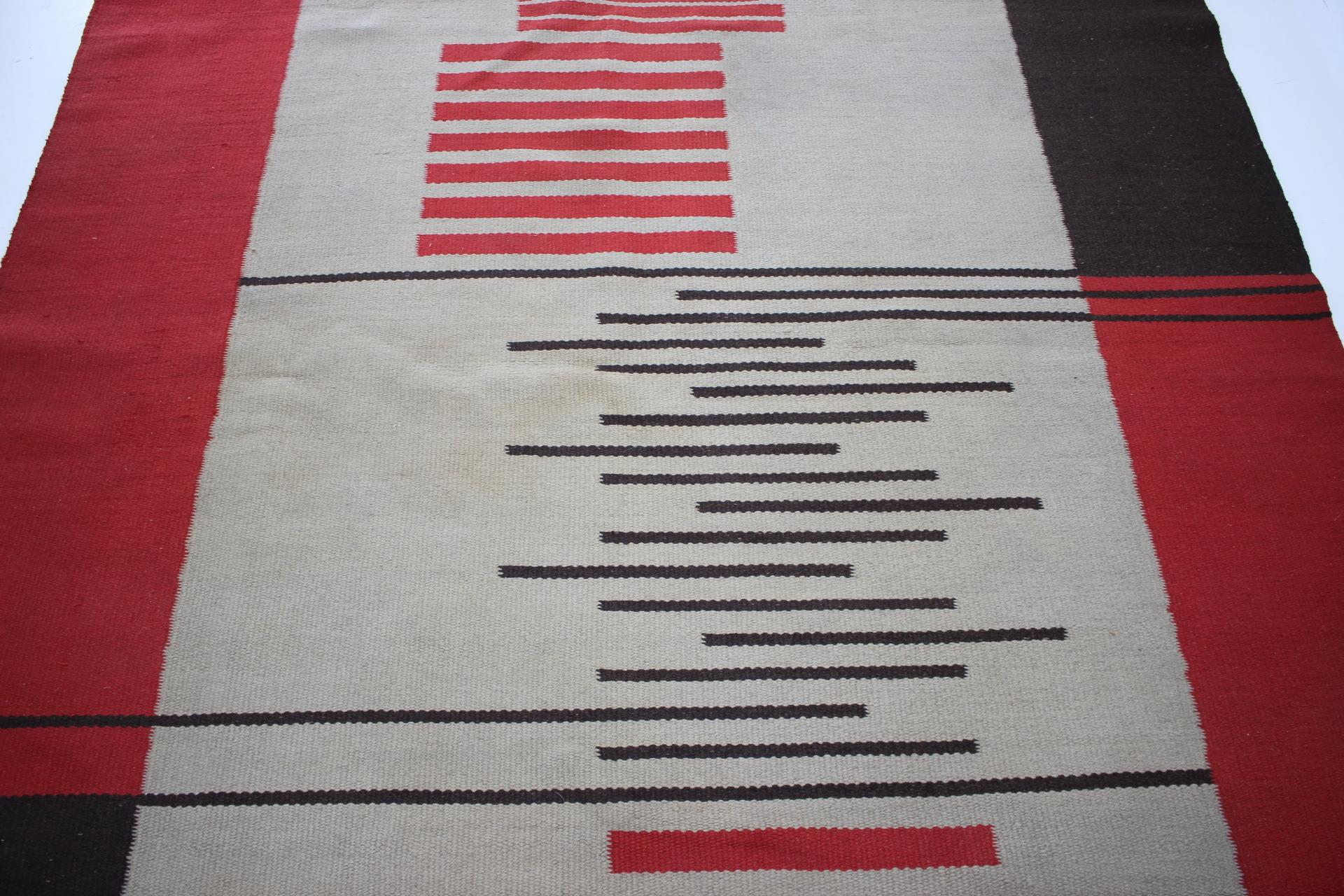 Mid-20th Century 1940s Geometric Wool Rug/Carpet in the Style of Antonin Kybal, Czechosloakia  For Sale