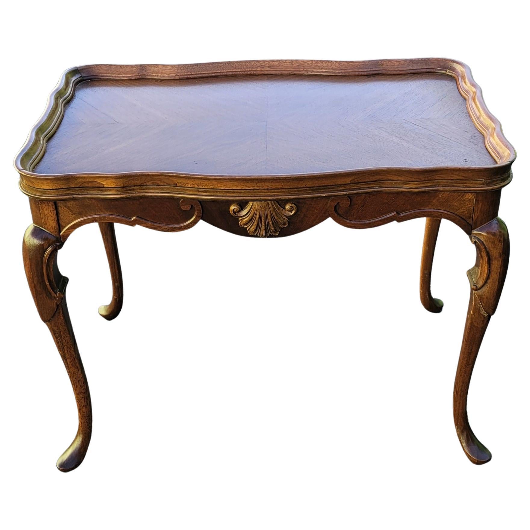 1940s George III Style Carved Rectangular Mahogany Glass Tray Top Side Table For Sale 3