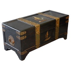 1940's George Zee Design Artistic Chest Couchtisch