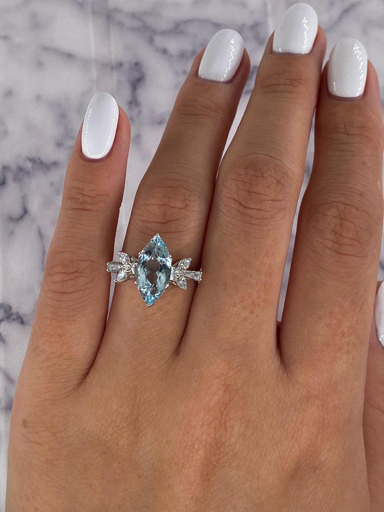 1940er GIA 3::08ctw Vintage Aquamarin Marquise und Diamant 18k Ring 2
