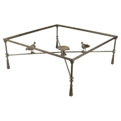 Mesa de centro cuadrada de hierro con pájaros, Francia, años 40, estilo Giacometti Expresionista