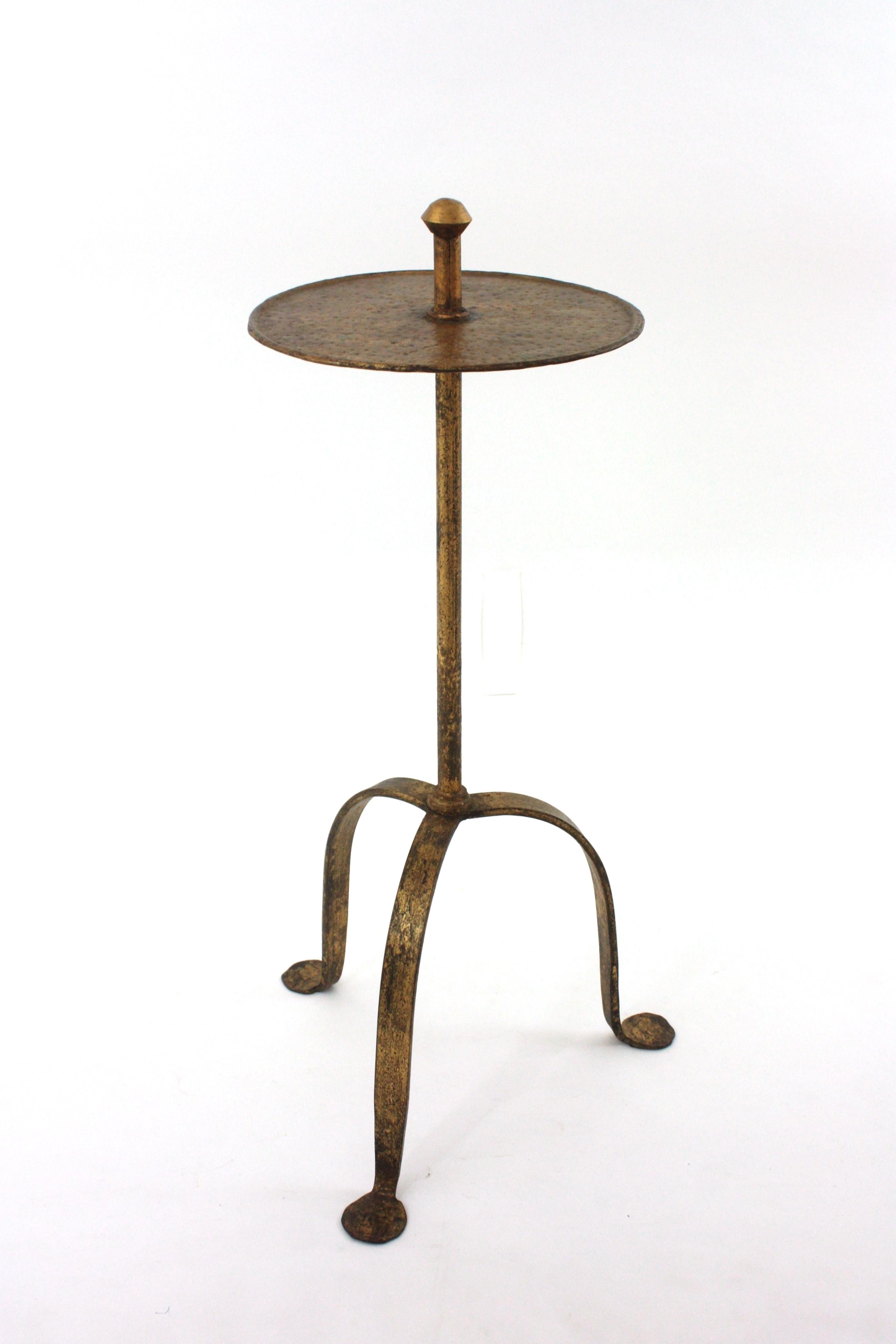 Fer Table à boire / Table à Martini / Guéridon avec poignée en fer doré des années 1940 en vente