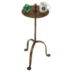 Table à boire / Table à Martini / Guéridon avec poignée en fer doré des années 1940