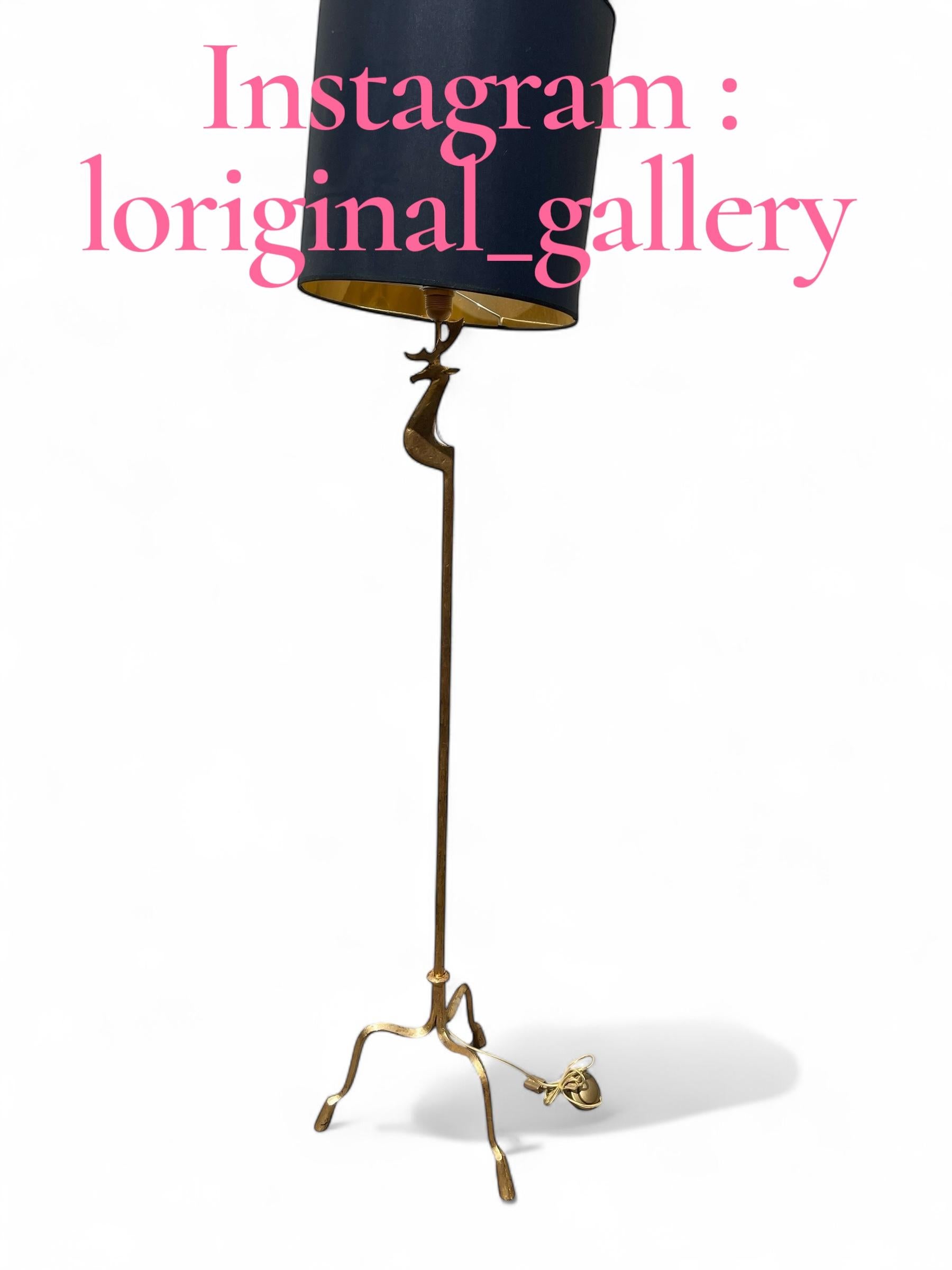 1940's Gilt wrought iron floor lamp attributed to Jean-Charles Moreux For Sale 4