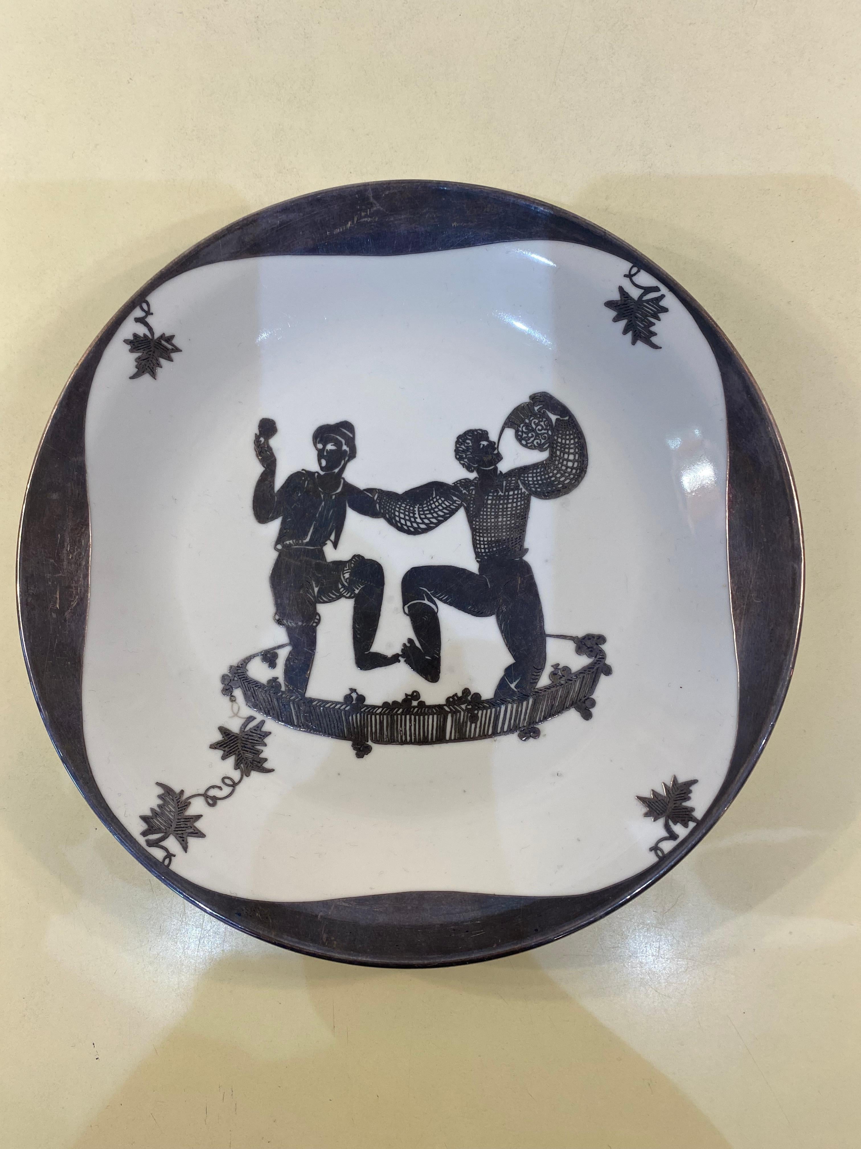 Italian 1940s, Giovanni Garibaldi for Richard Ginori, Set of 3 Ceramic Plates