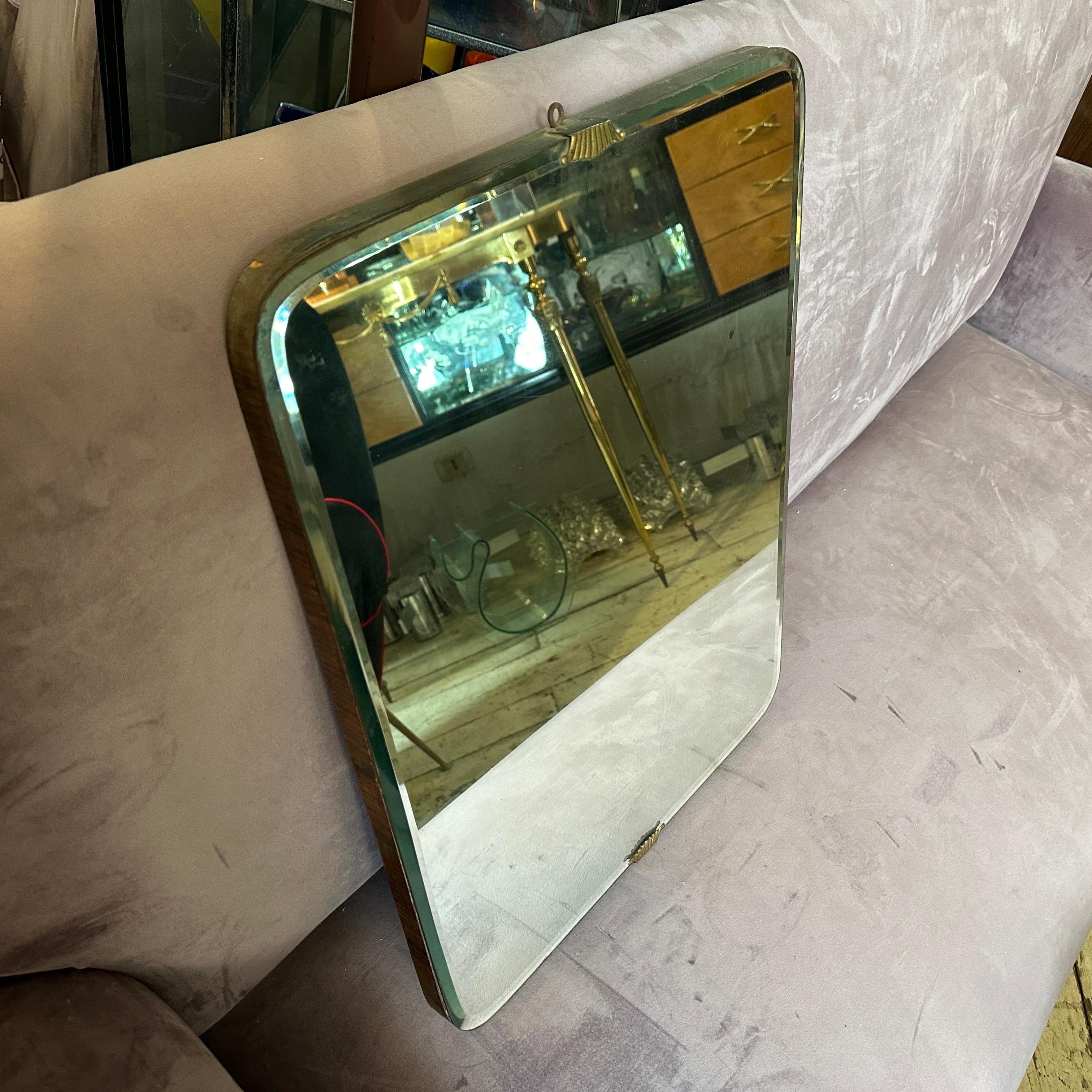 1940s Gio Ponti Style Art Deco Brass and Glass Italian Wall Mirror For Sale 3