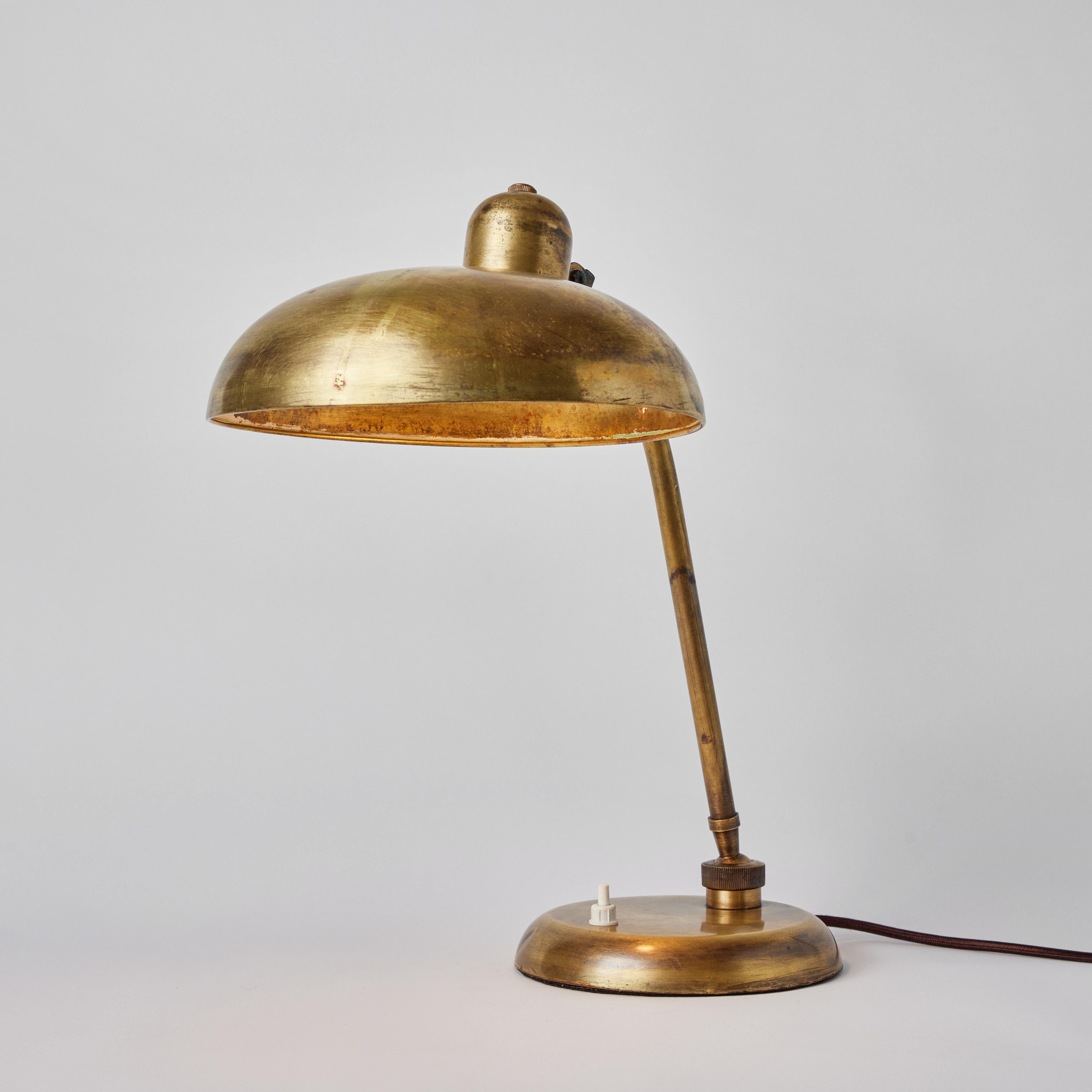 1940s Giovanni Michelucci Brass Ministerial Table Lamp for Lariolux In Good Condition In Glendale, CA