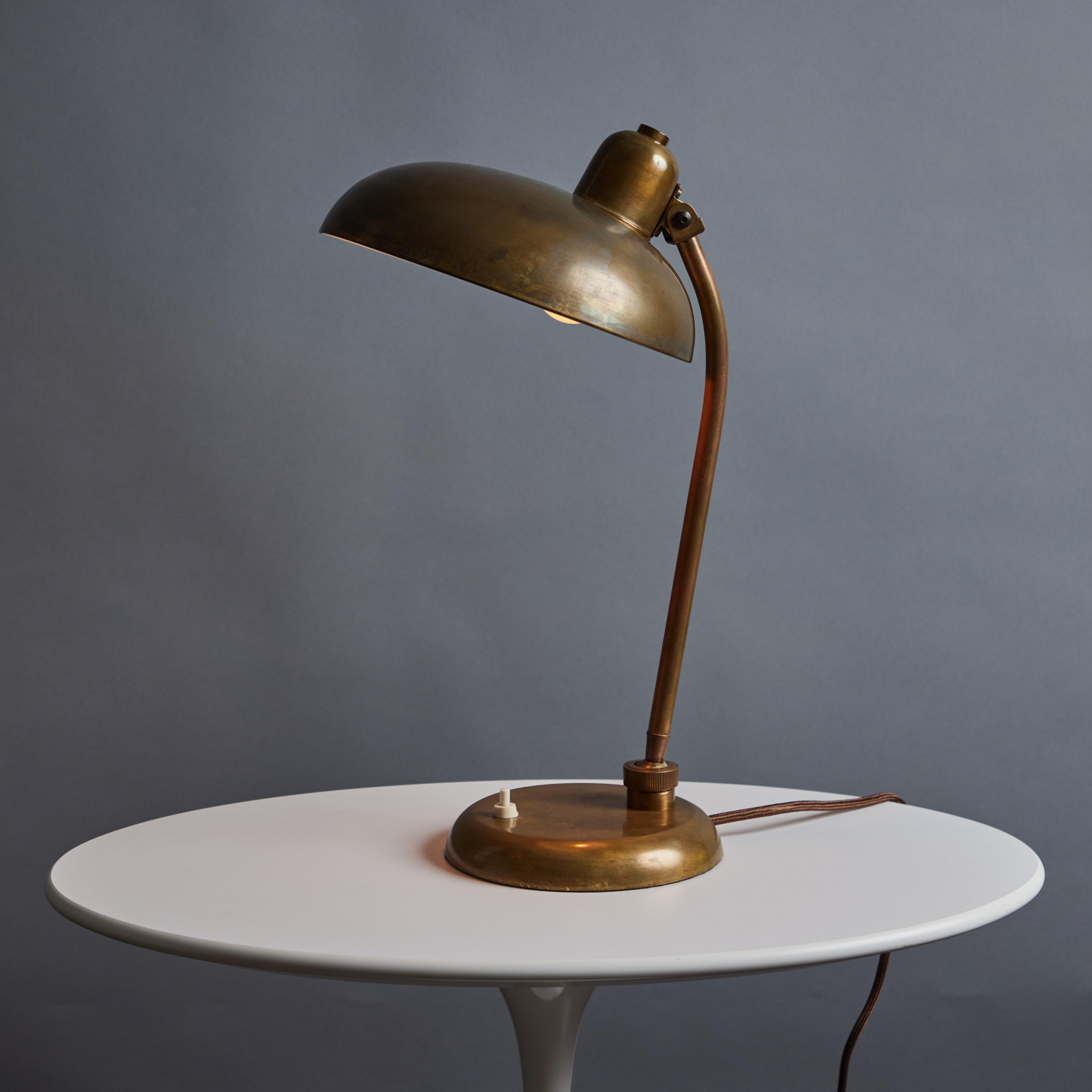 Scandinavian Modern 1940s Giovanni Michelucci Brass Ministerial Table Lamp for Lariolux For Sale