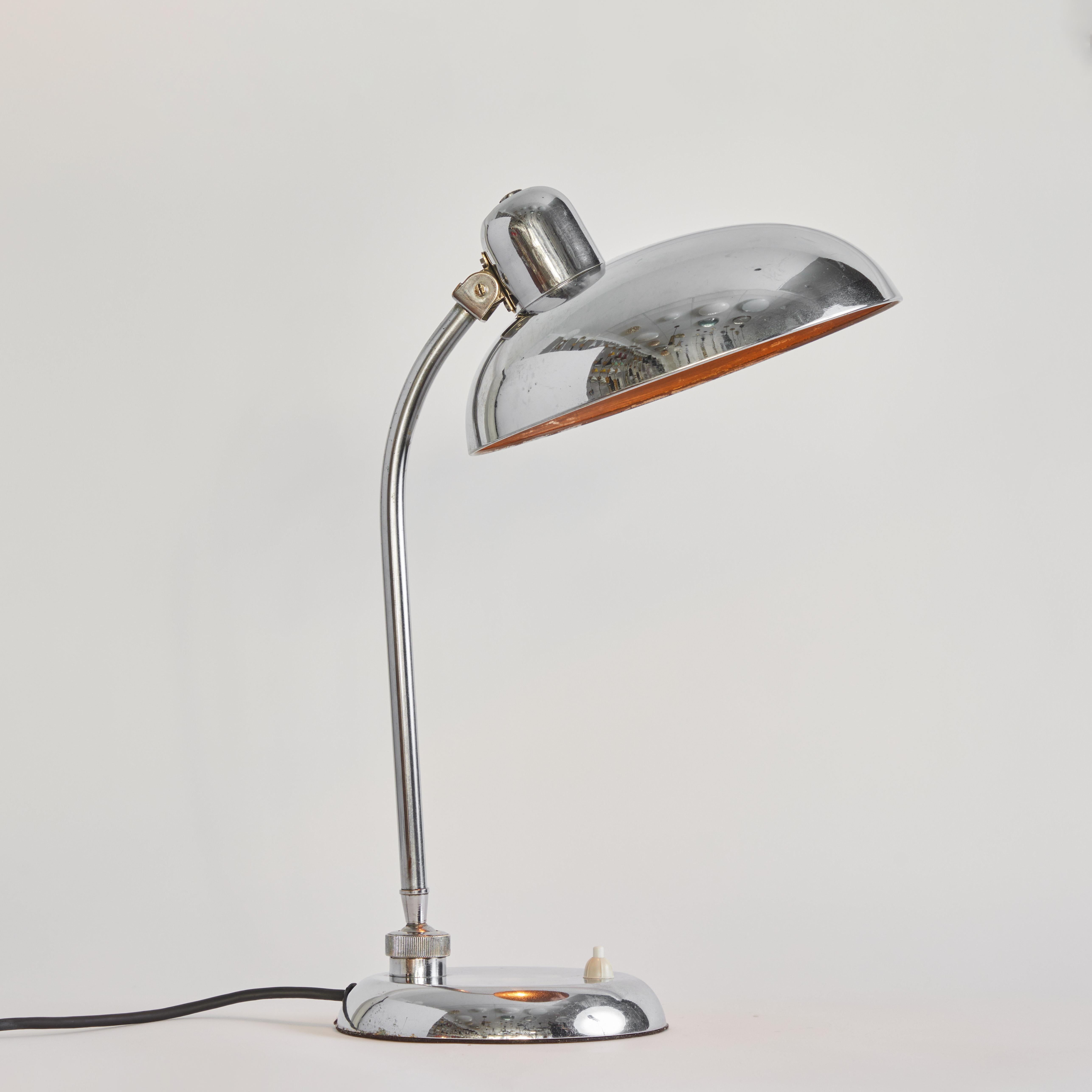 Mid-20th Century 1940s Giovanni Michelucci Chrome Ministerial Table Lamp for Lariolux For Sale