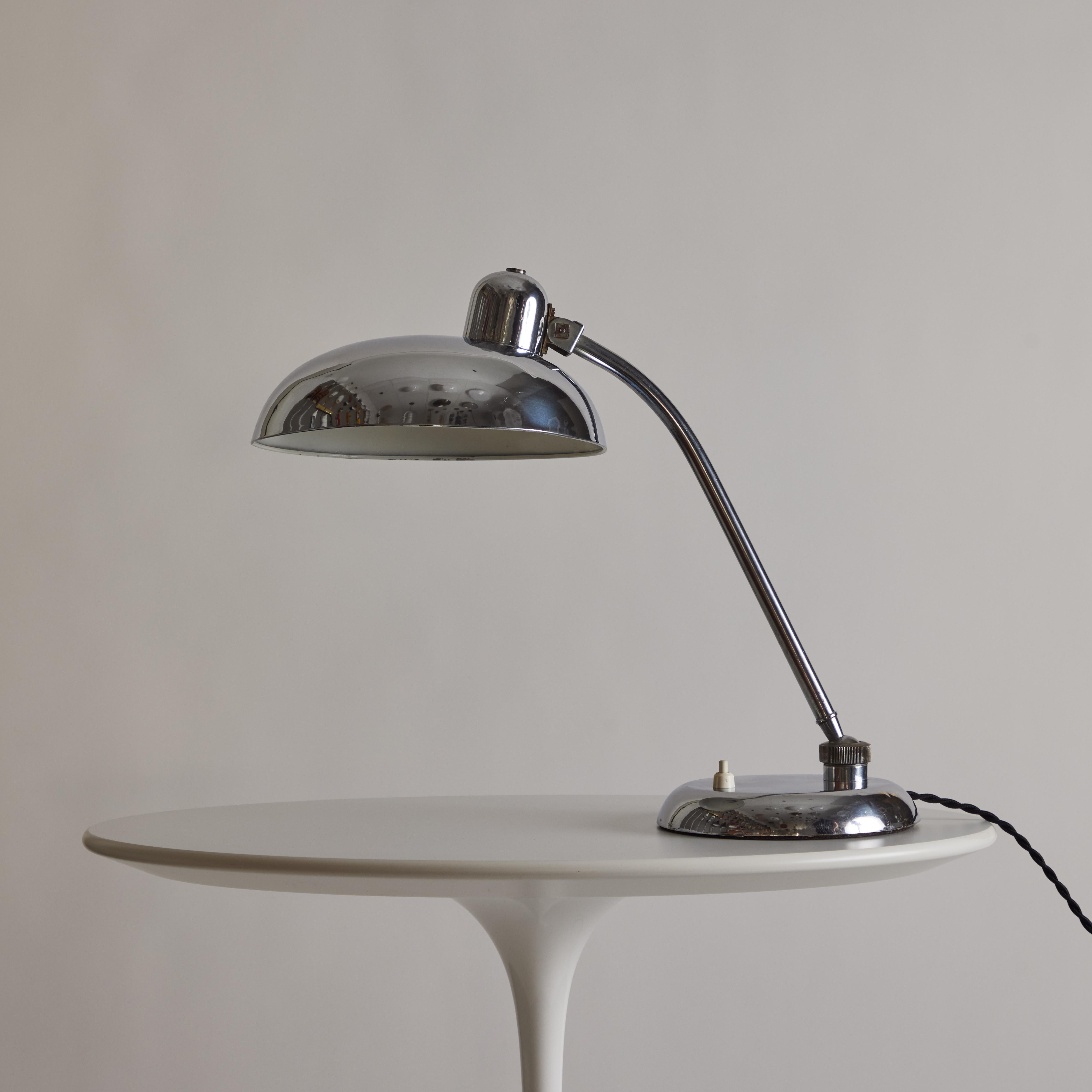 Mid-20th Century 1940s Giovanni Michelucci Chrome Ministerial Table Lamp for Lariolux For Sale