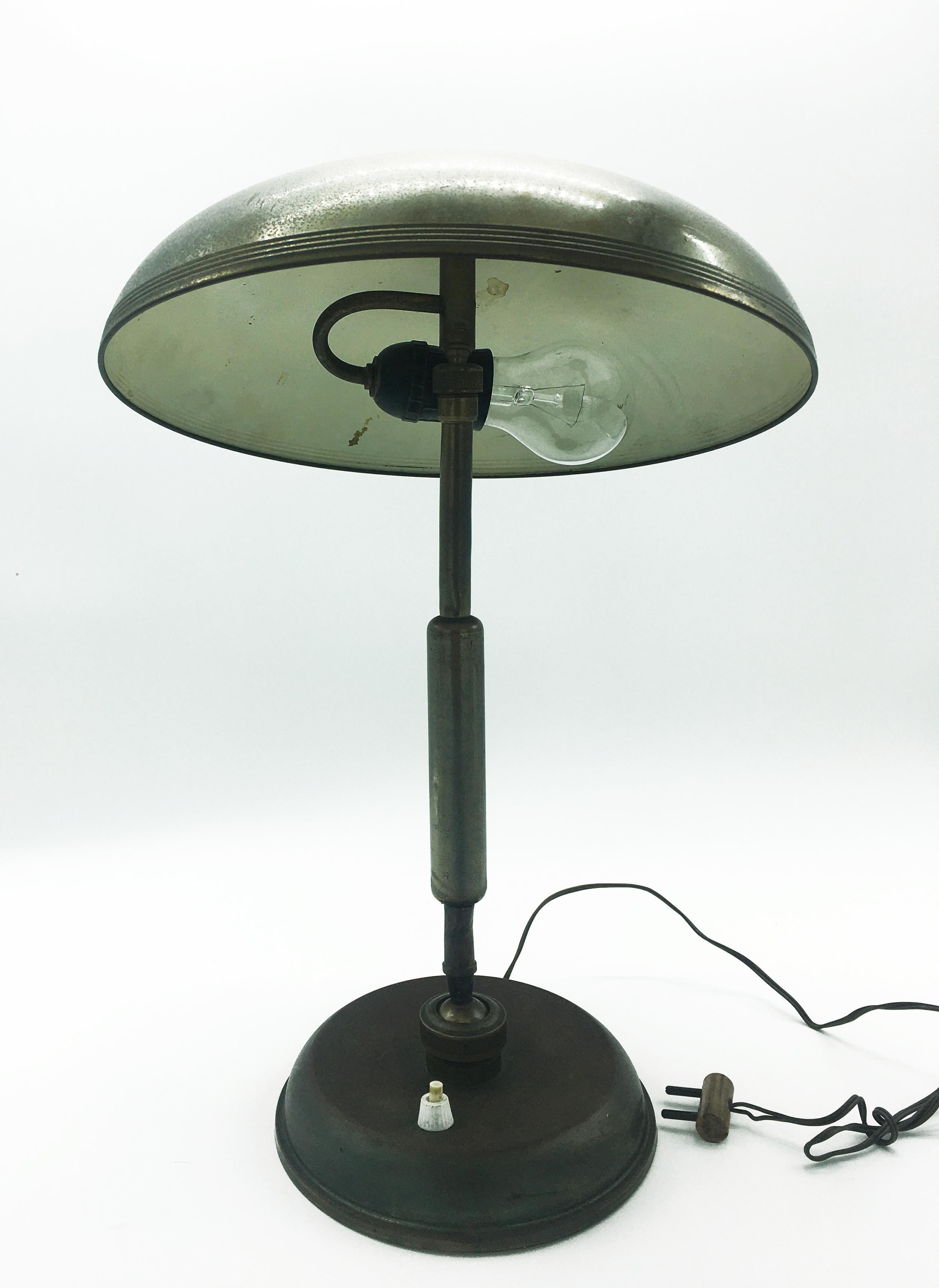 Mid-Century Modern 1940s Giovanni Michelucci for Lariolux Brass Table Lamp