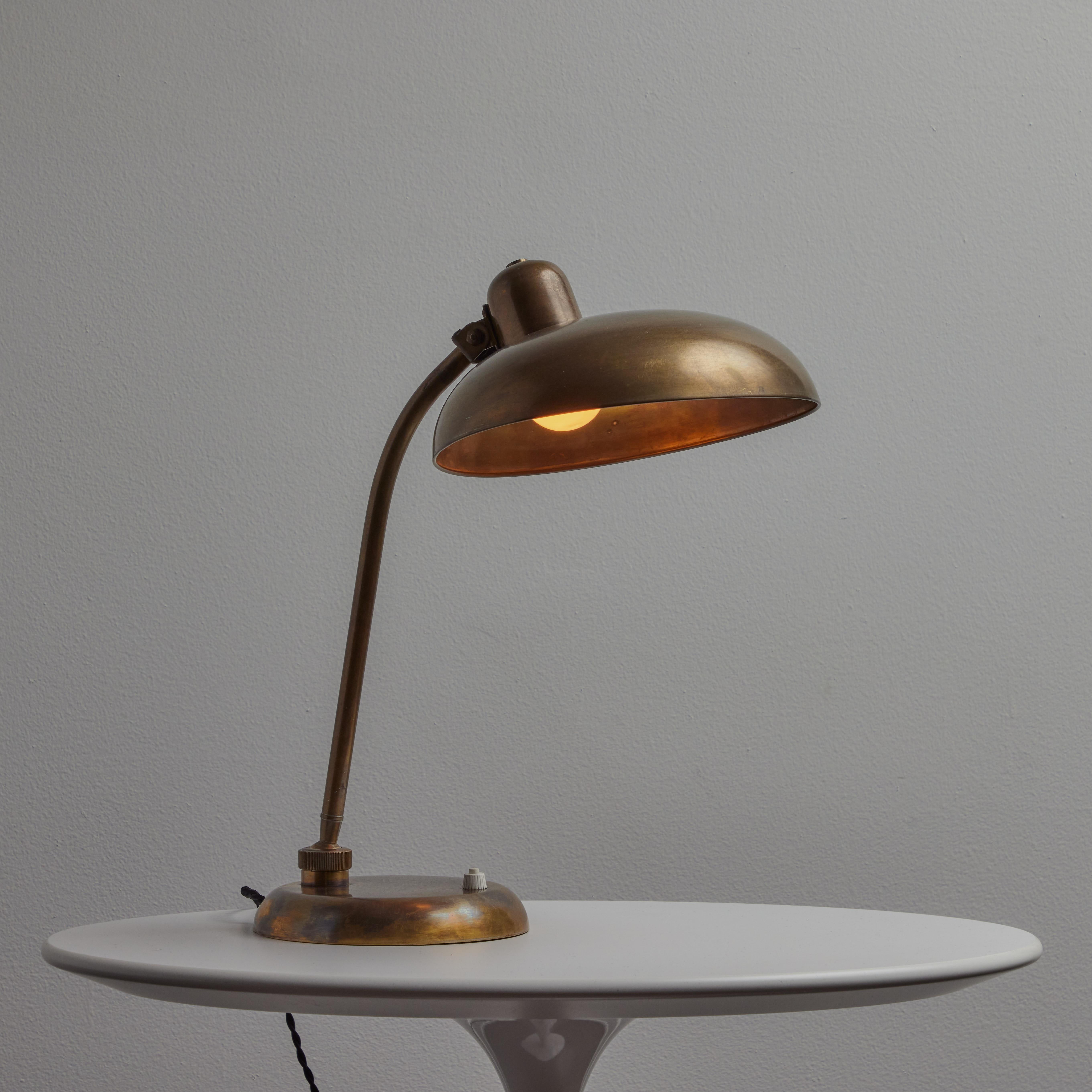 1940s Giovanni Michelucci Patinated Brass Ministerial Table Lamp for Lariolux For Sale 6