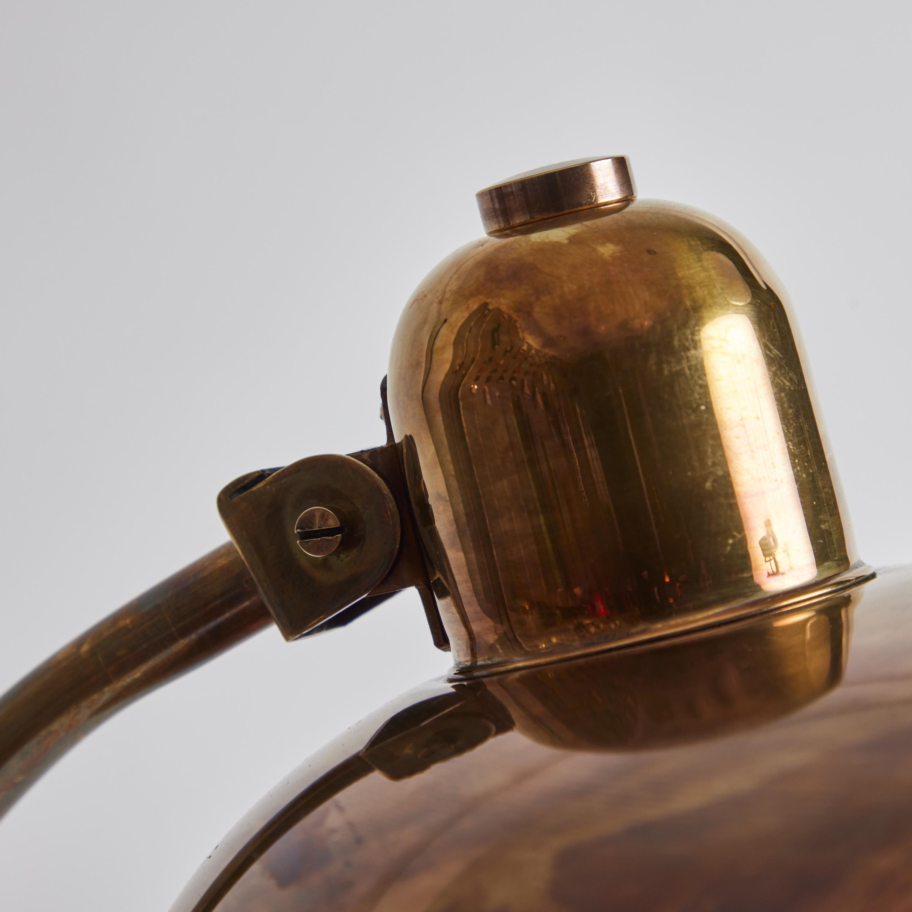 Italian 1940s Giovanni Michelucci Patinated Brass Ministerial Table Lamp for Lariolux