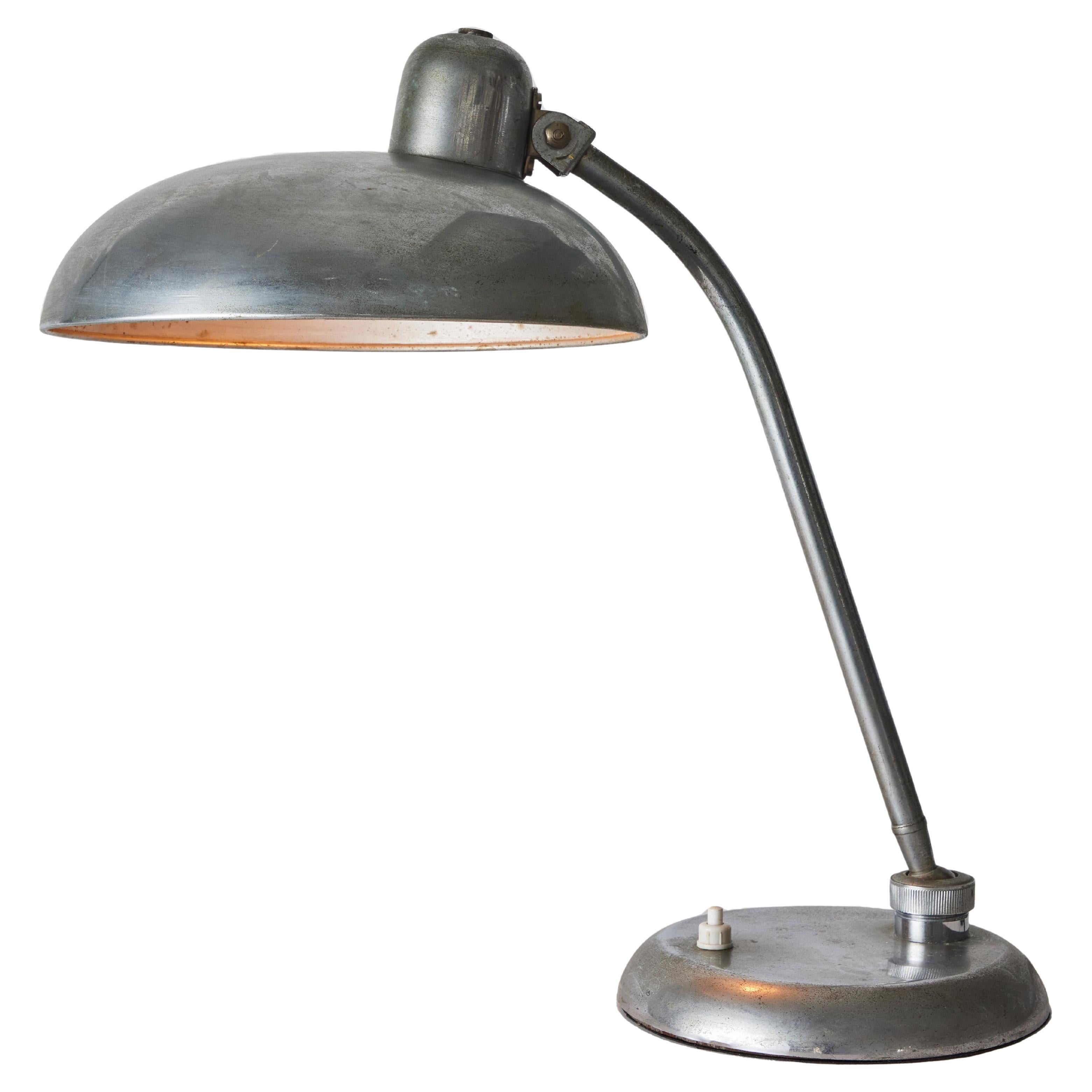 1940s Giovanni Michelucci Patinated Nickel Ministerial Table Lamp for Lariolux For Sale