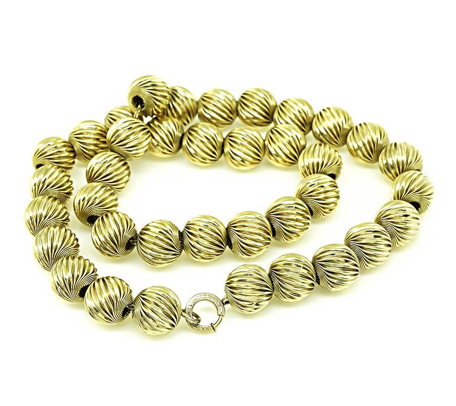 Donna Collana di perline d'oro anni '40 in vendita