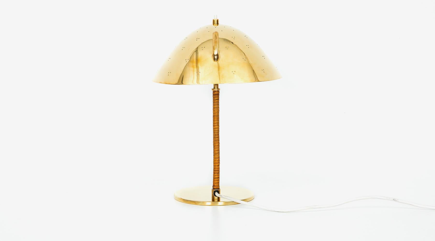 Mid-20th Century 1940s Golden Brass Table Lamp by Paavo Tynell