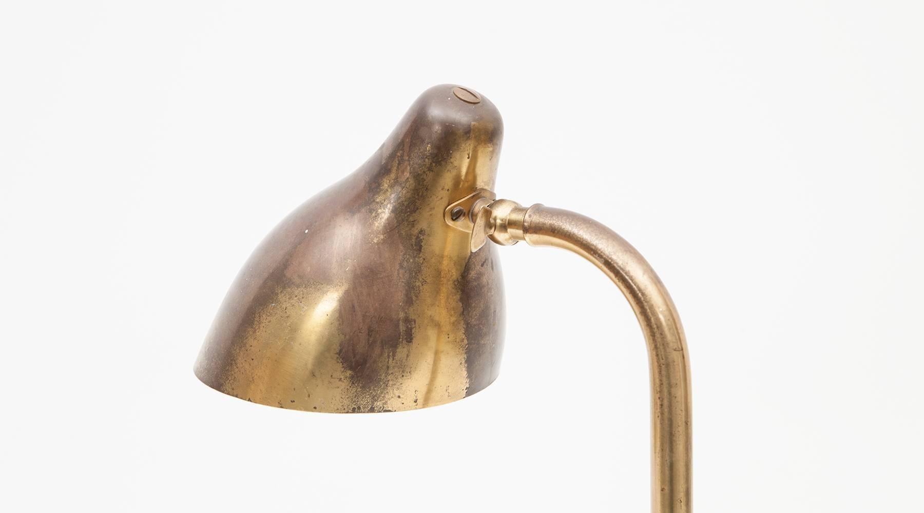 Mid-Century Modern 1940s Golden Brass Table Lamp by Vilhelm Lauritzen For Sale