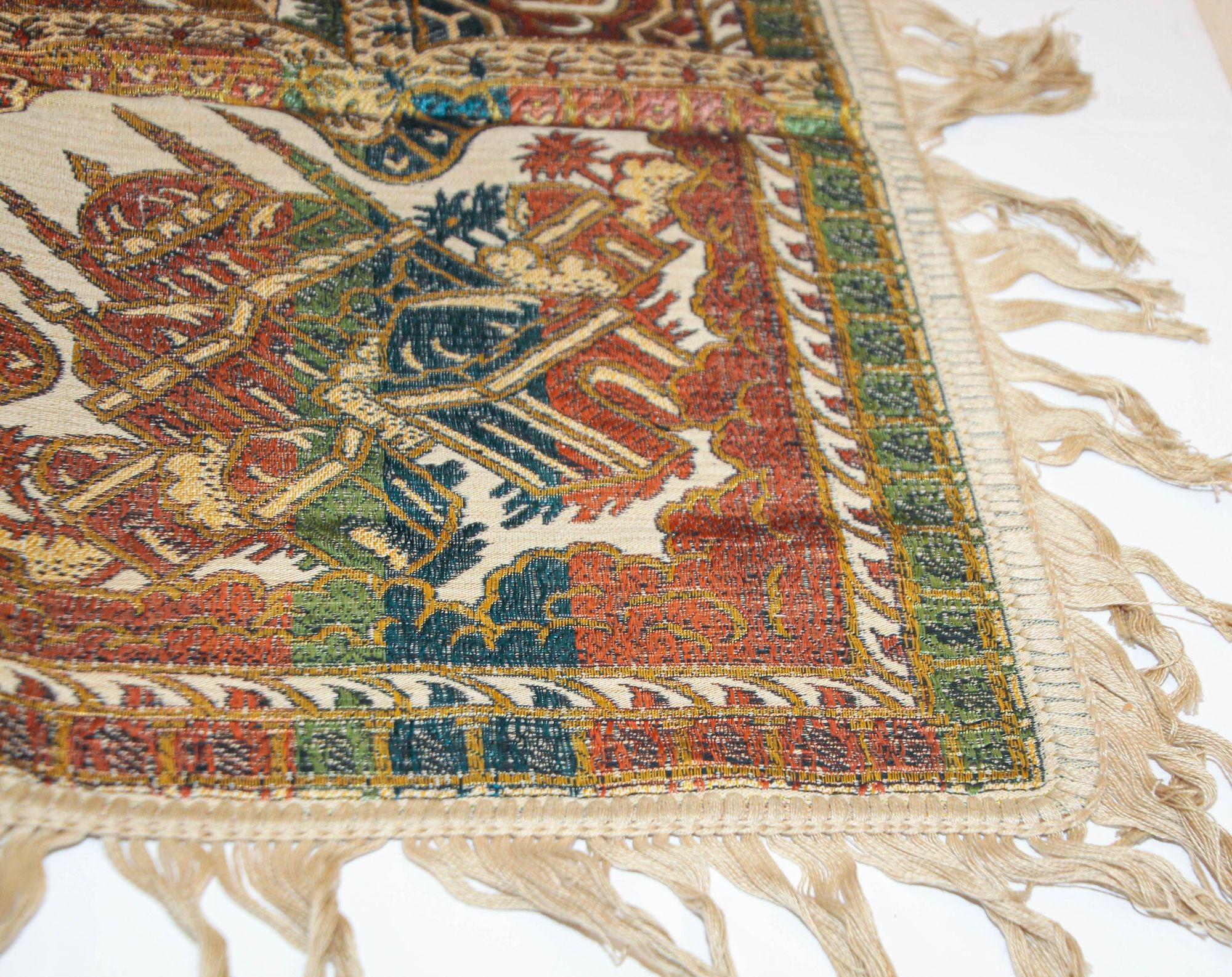 1940s Granada Islamic Spain Textile with Arabic Calligraphy Writing For Sale 9