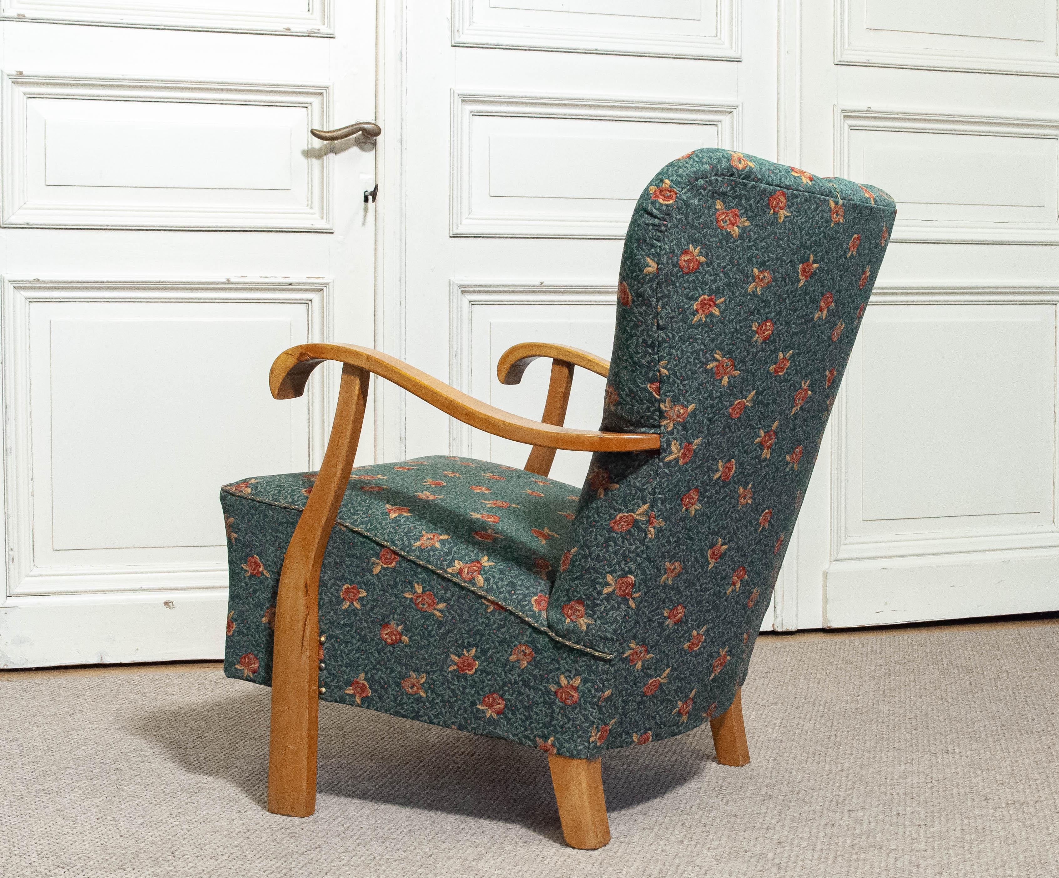 Metà XX secolo Poltrona lounge in jacquard floreale verde, anni '40, Svezia in vendita