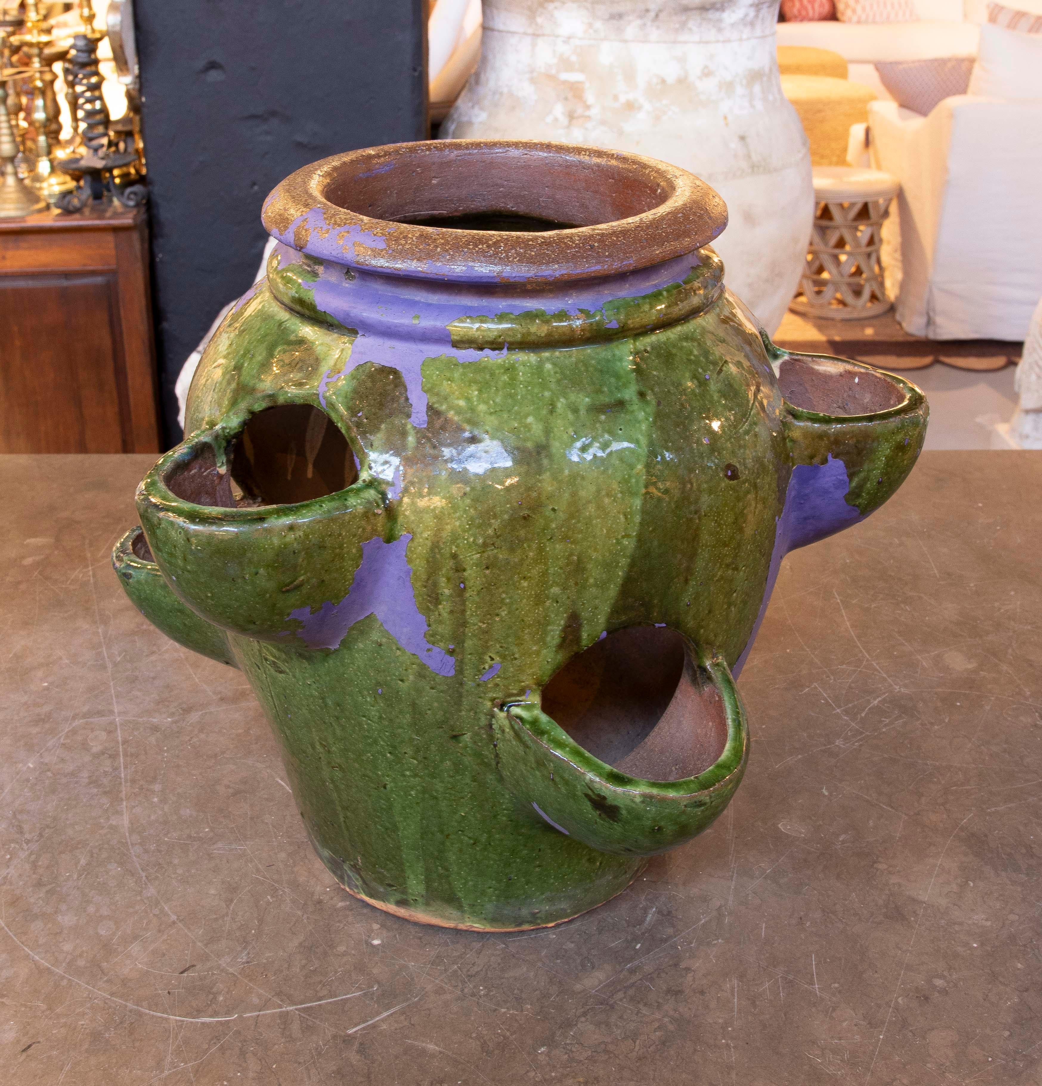 1940s Green Glazed Ceramic Spanish Pottery for Planting Strawberries In Good Condition For Sale In Marbella, ES