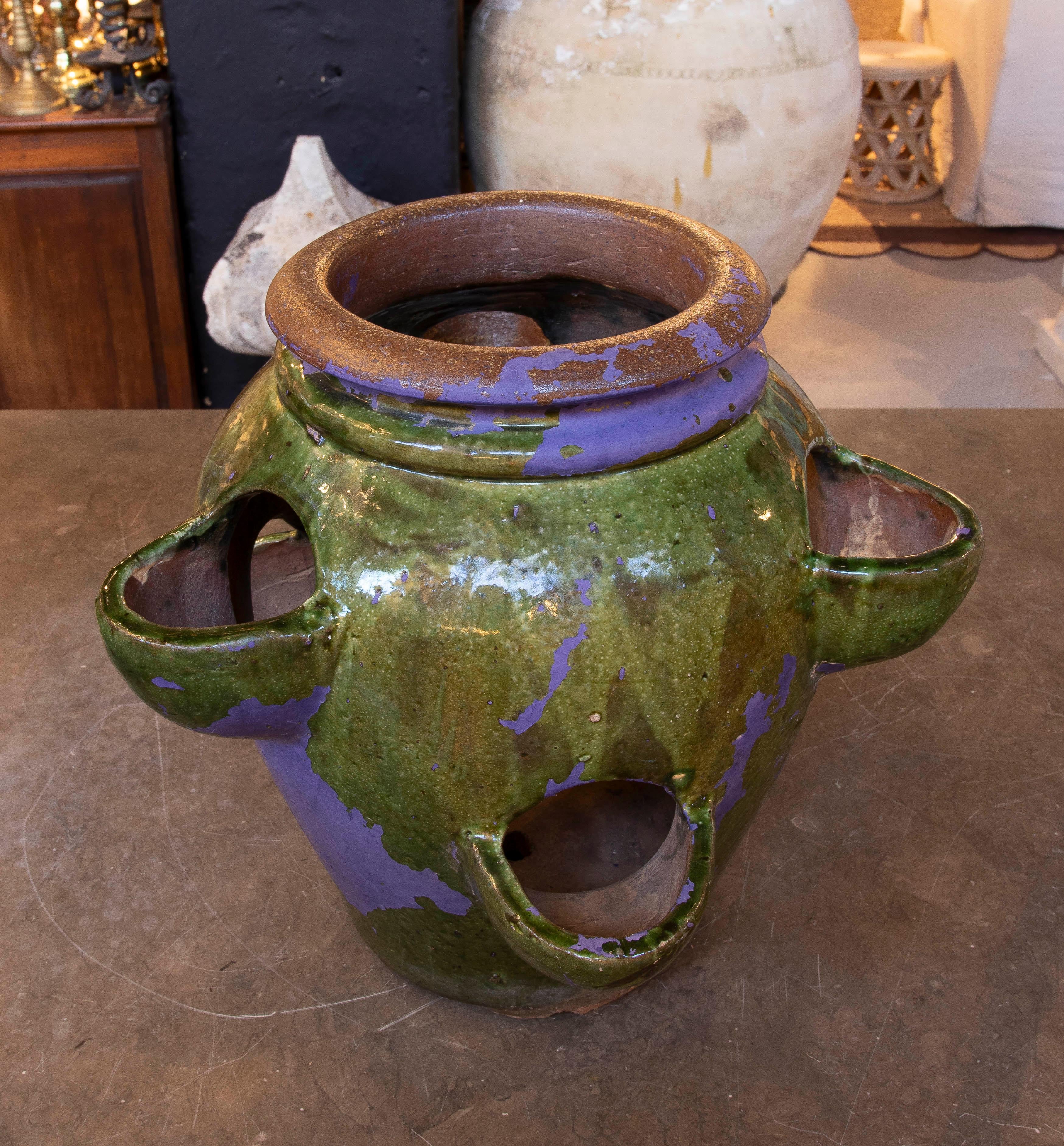 1940s Green Glazed Ceramic Spanish Pottery for Planting Strawberries For Sale 2