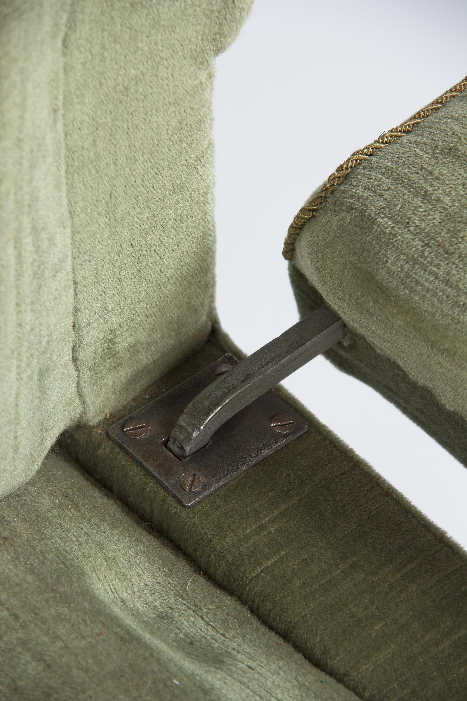 French Art Deco Moss Green Upholstered Sofa, 1940s 7