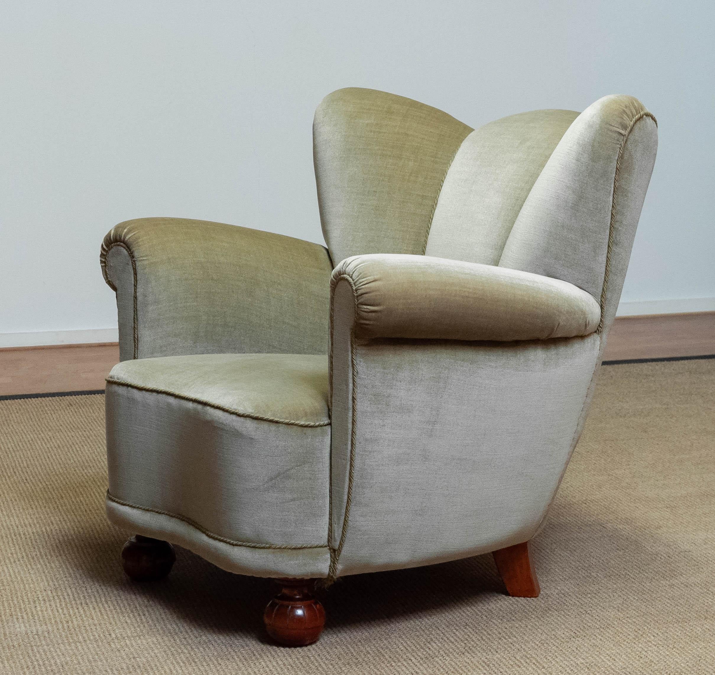 Mid-Century Modern 1940s Green Velvet Wingback Lounge Chair in the Style of Fritz Hansen Denmark