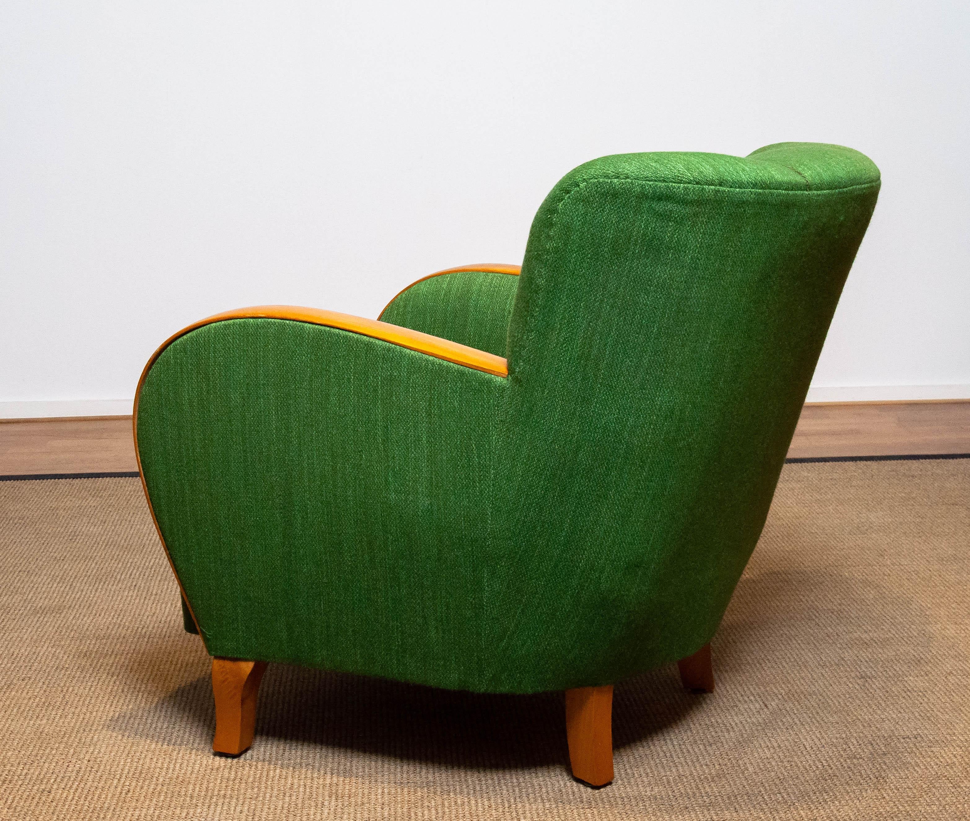 1940's, Green Woolen with Elm Armrests Lounge Chair in the Style of Fritz Hansen In Good Condition In Silvolde, Gelderland