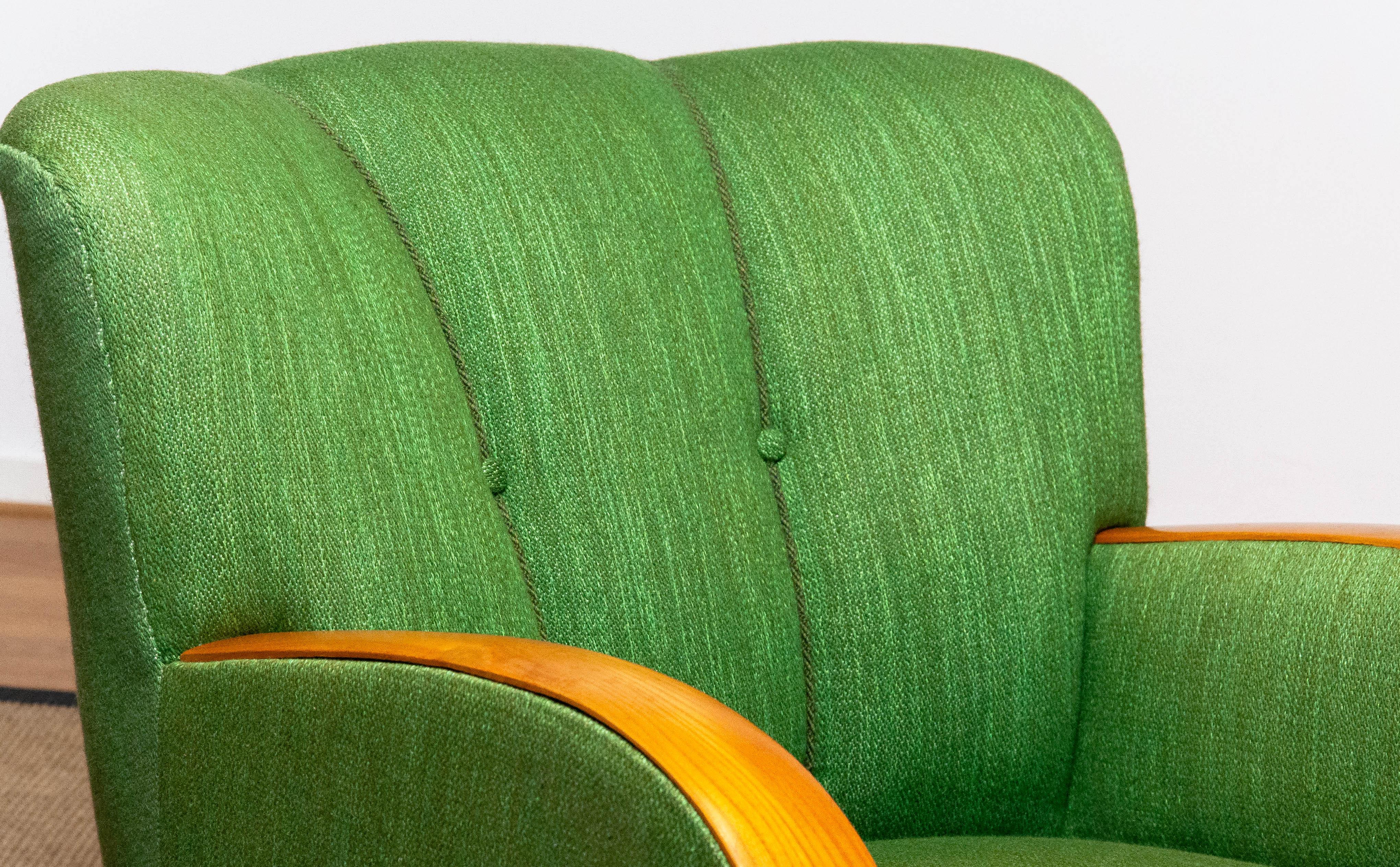 1940's, Green Woolen with Elm Armrests Lounge Chair in the Style of Fritz Hansen 3